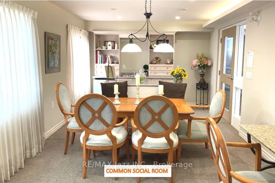 61 Clarington Boulevard #102