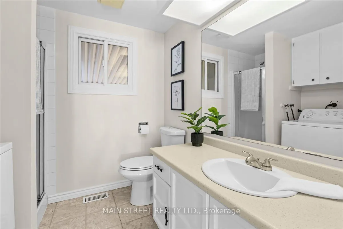 2 Pineridge Crescent