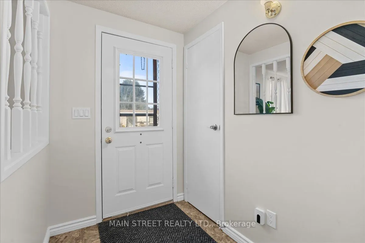 2 Pineridge Crescent