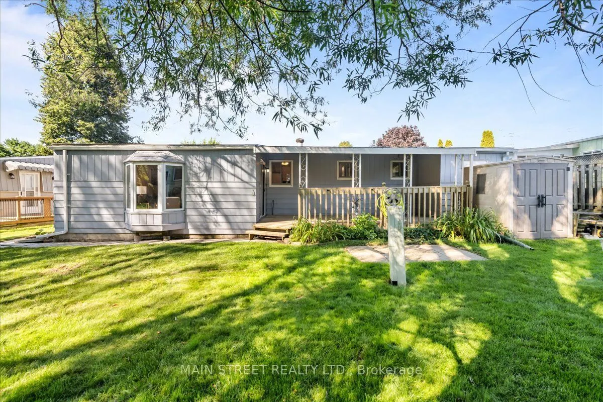 2 Pineridge Crescent