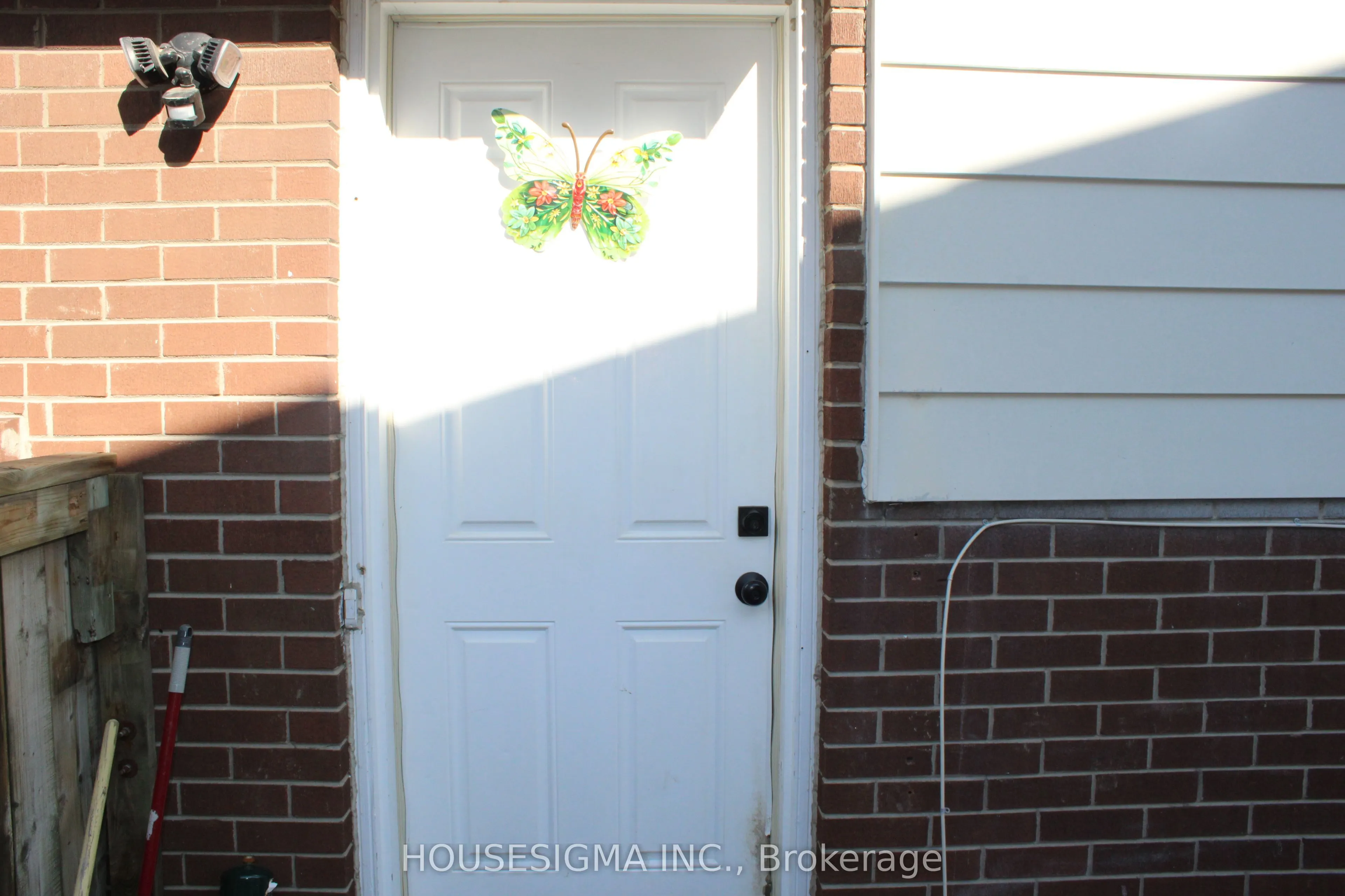 430 Harcourt Drive