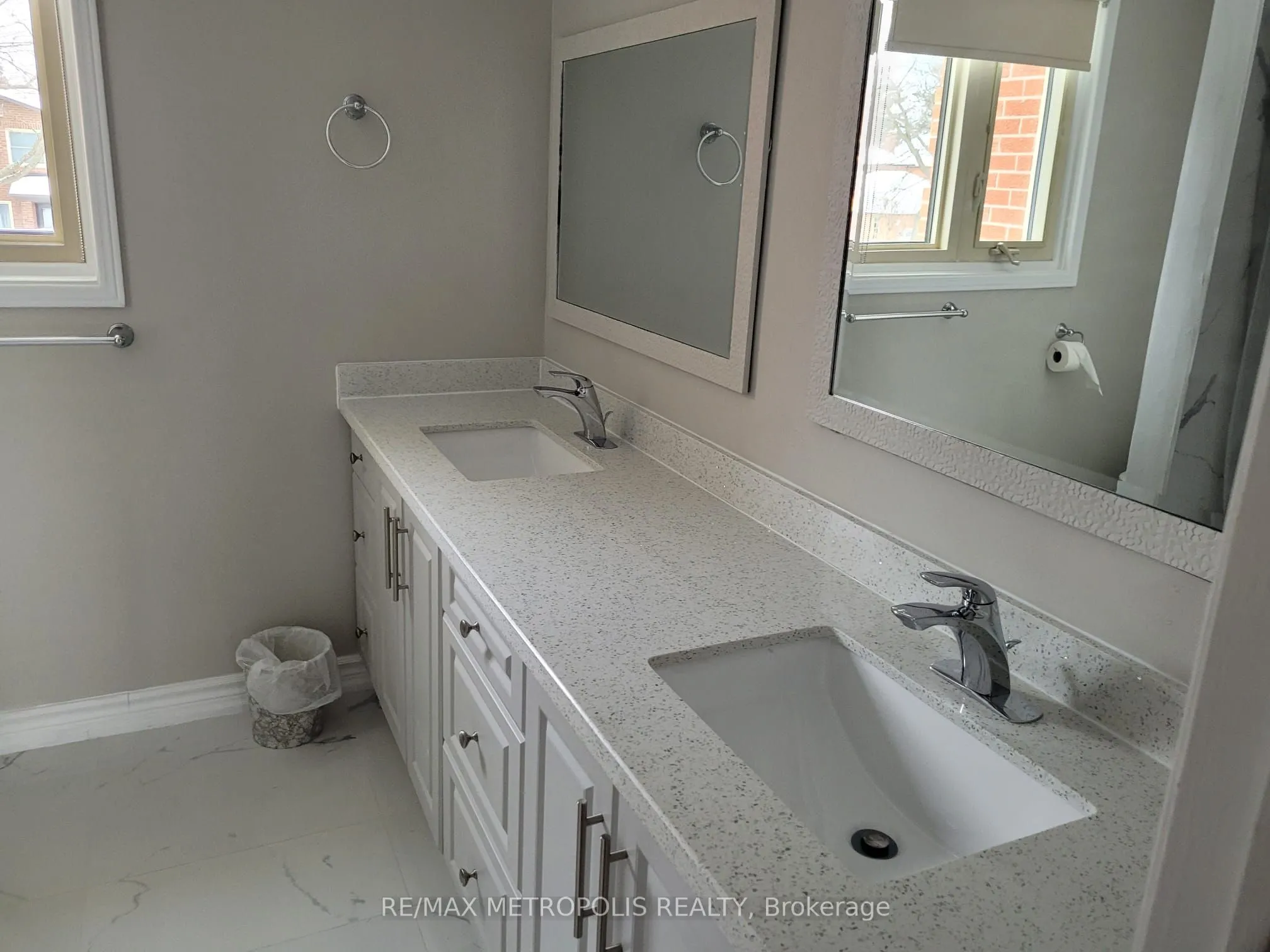 83 Windrush Trail