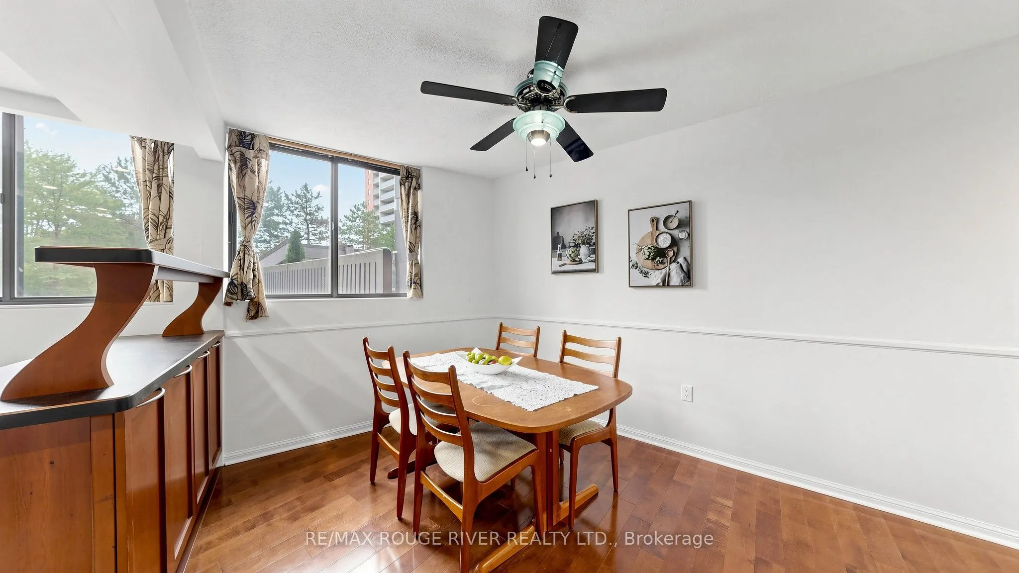 757 Victoria Park Avenue #206