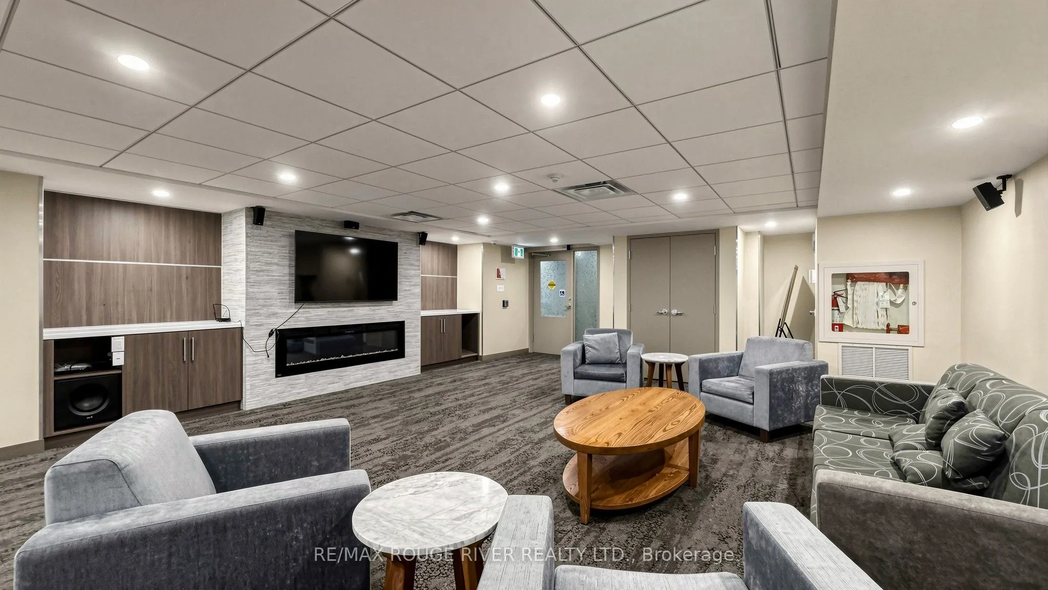 757 Victoria Park Avenue #206