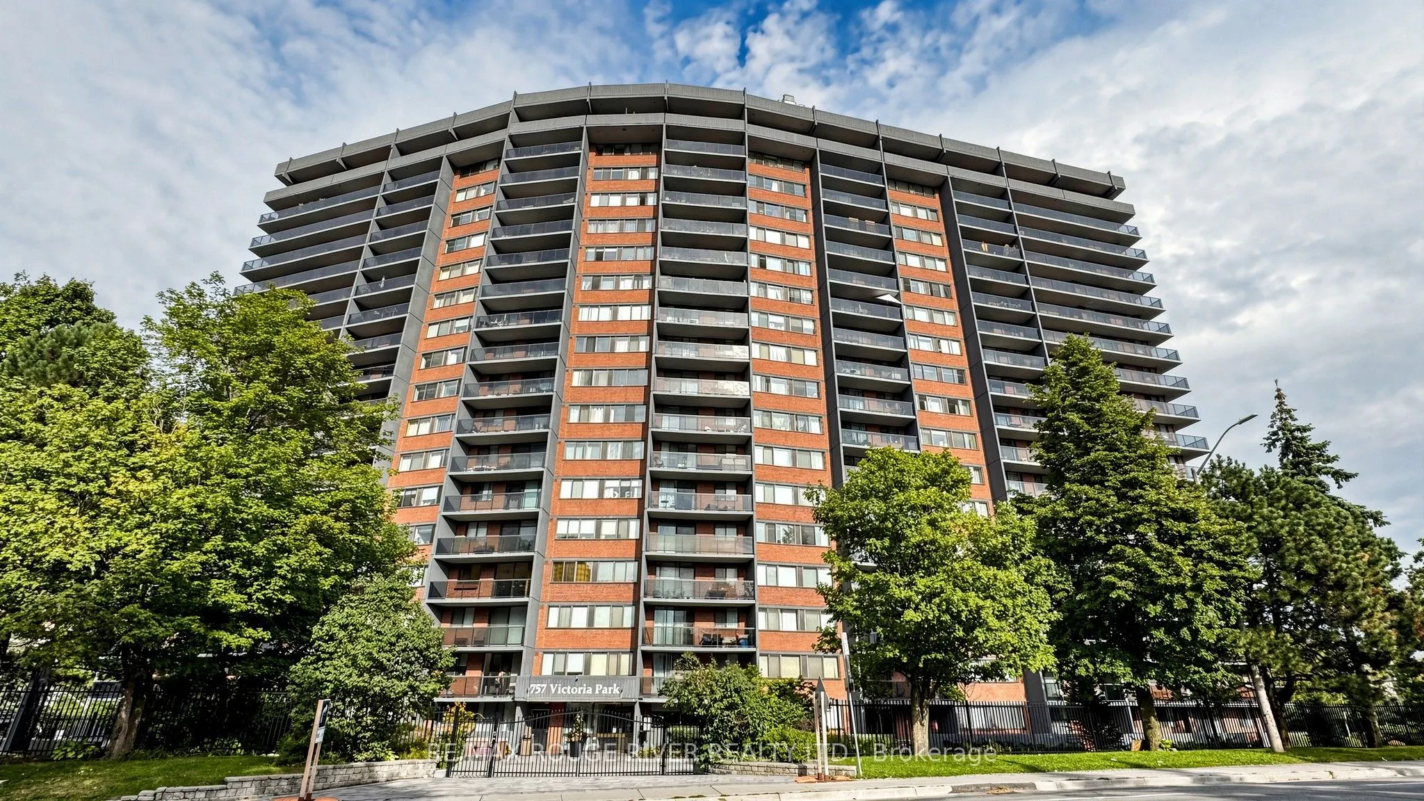 757 Victoria Park Avenue #206
