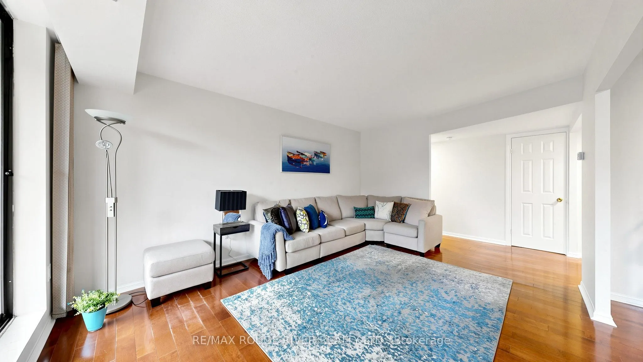 757 Victoria Park Avenue #206