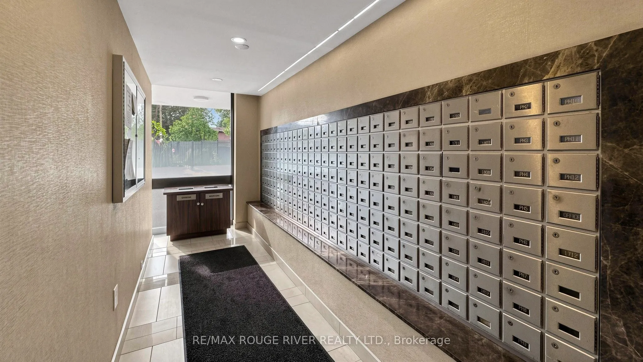 757 Victoria Park Avenue #206