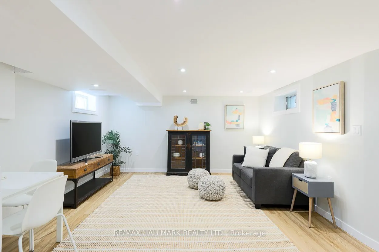 38 Boultbee Avenue