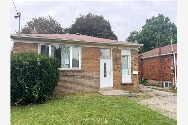 14 Lombardy Crescent