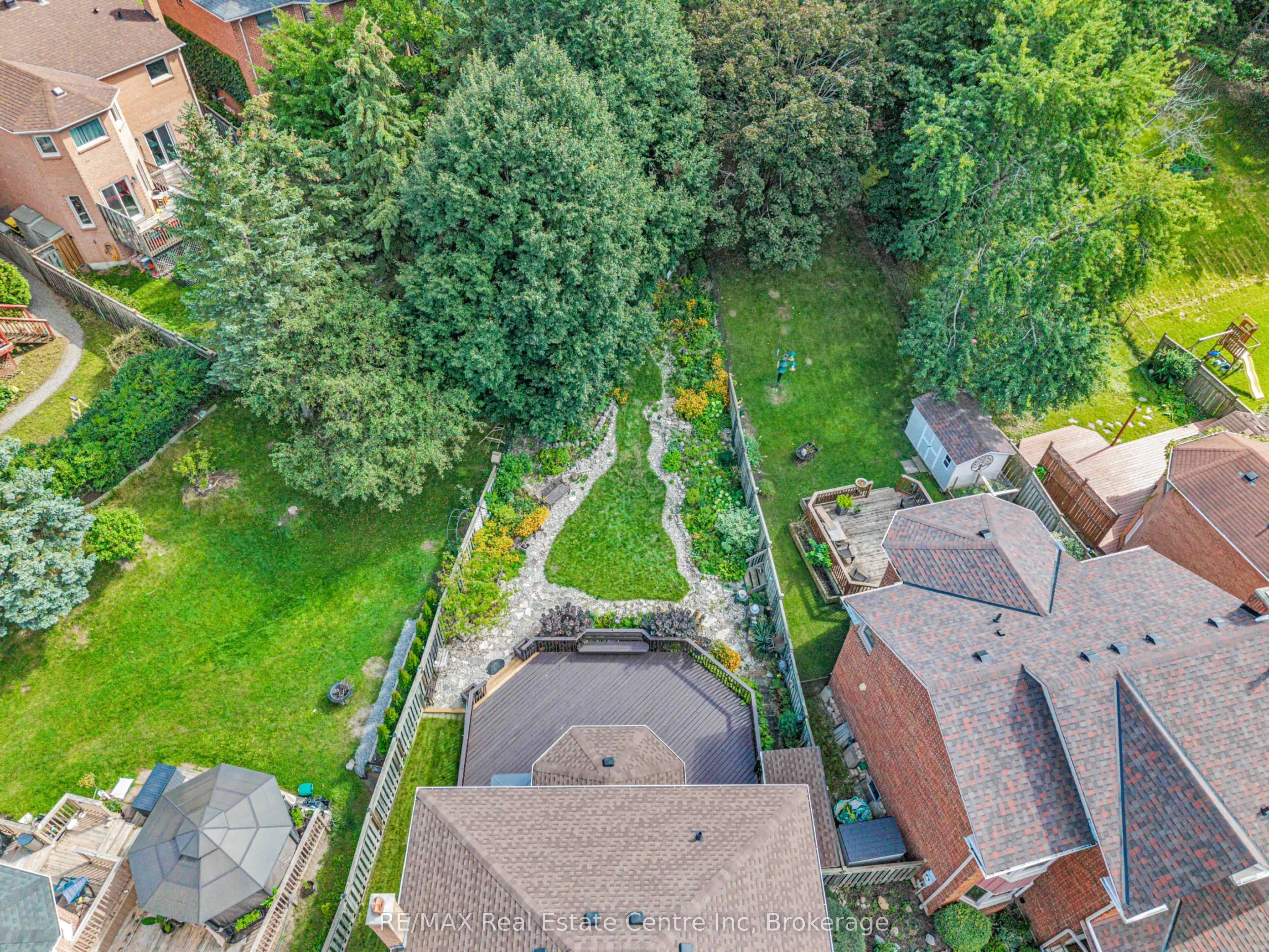 53 Meekings Drive