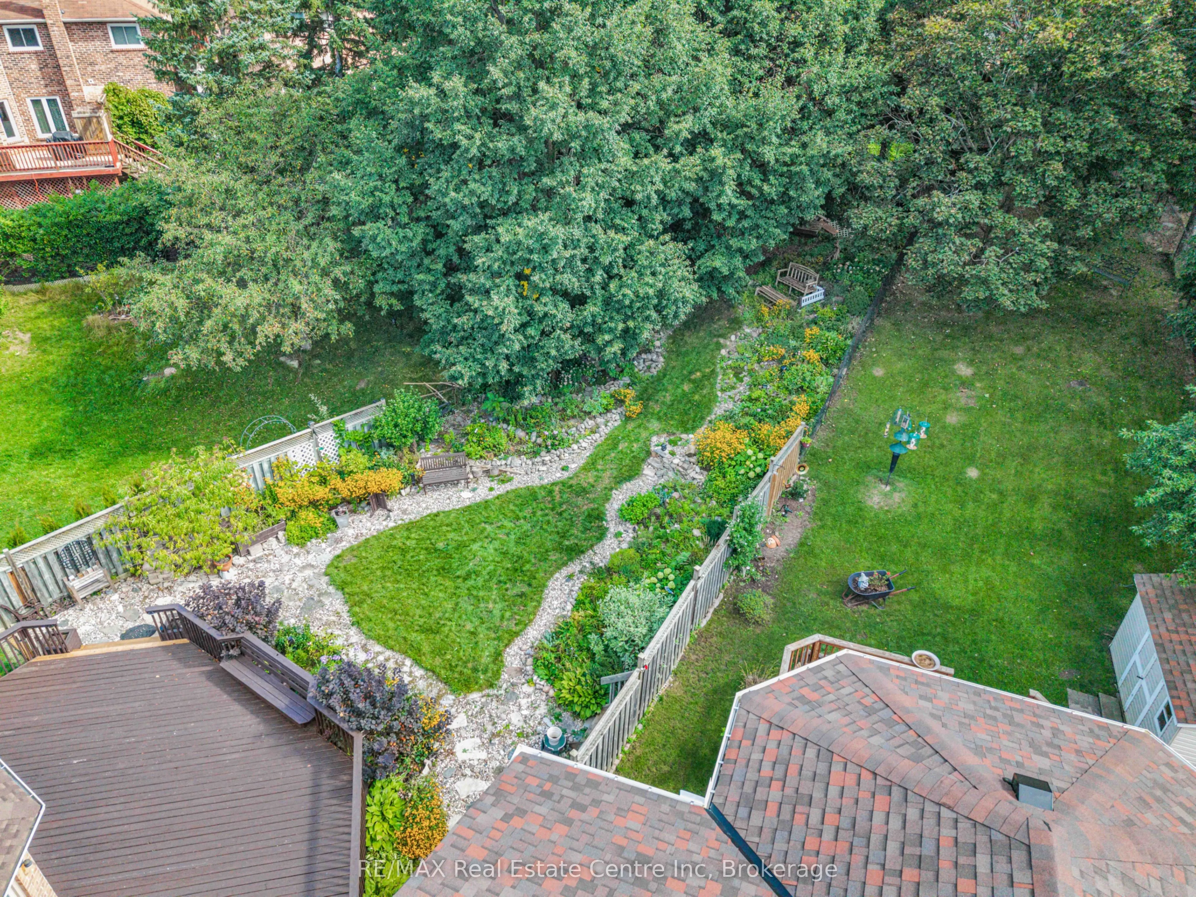 53 Meekings Drive