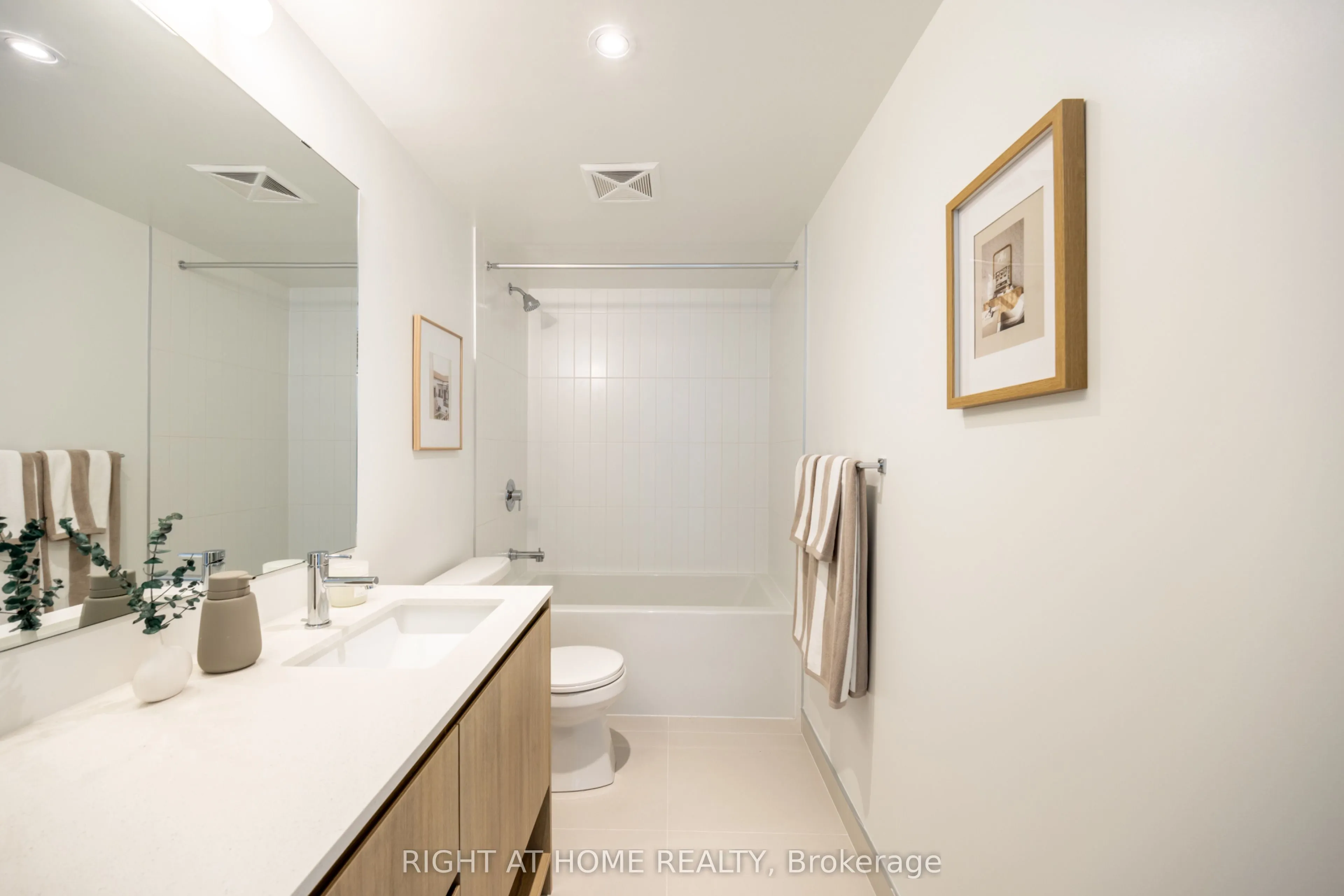 1161 Kingston Road #502