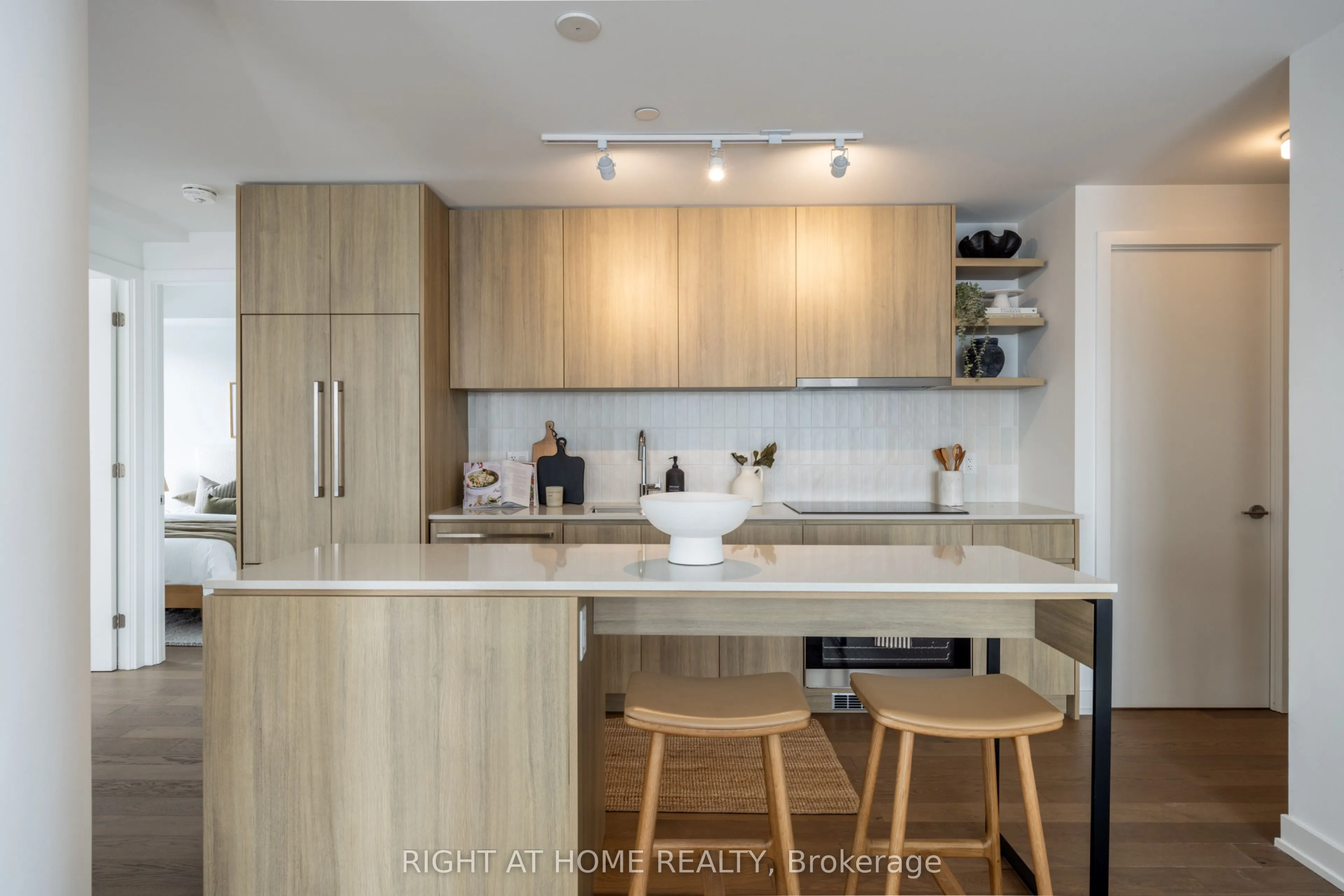 1161 Kingston Road #502