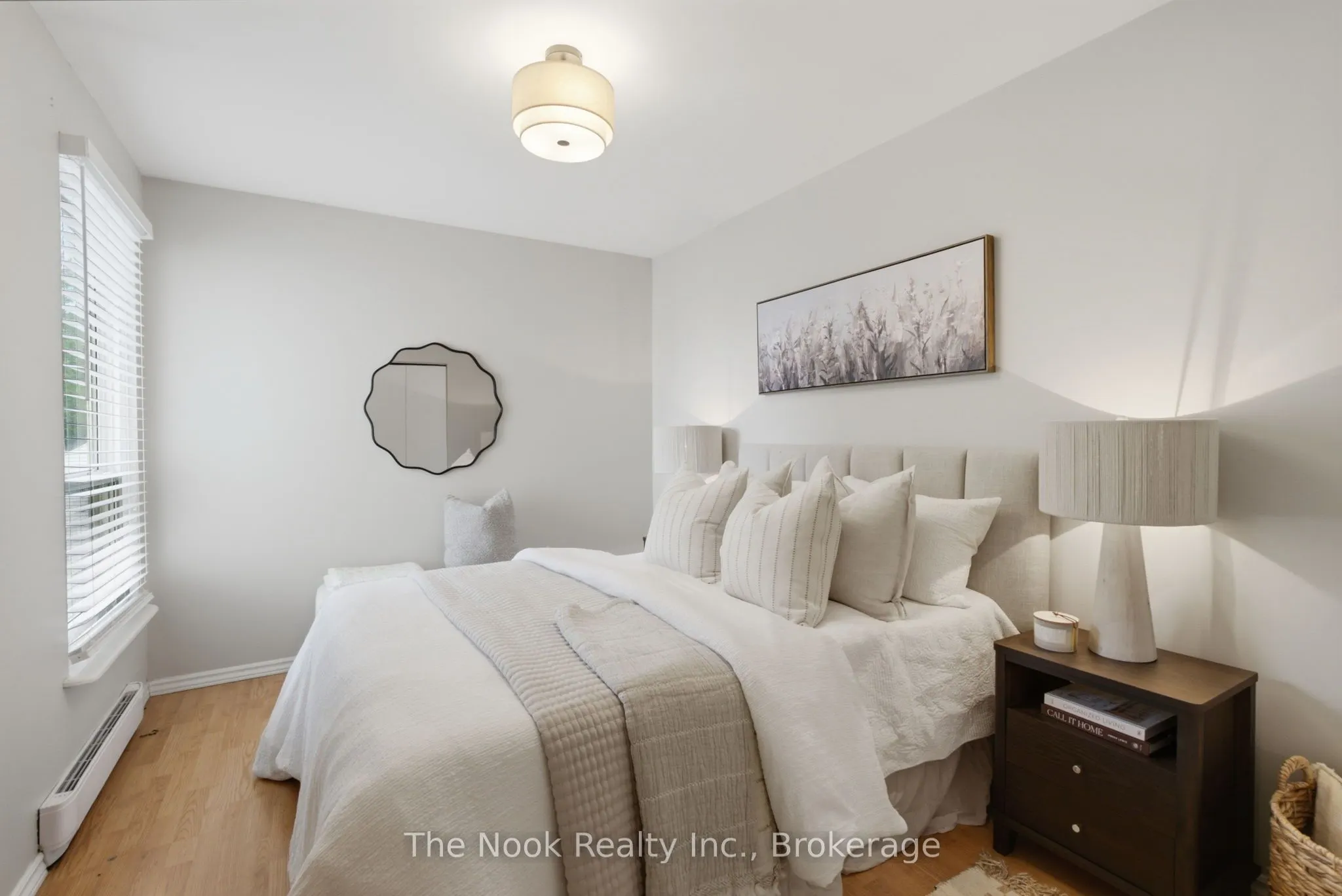 540 Mary Street E #1-3