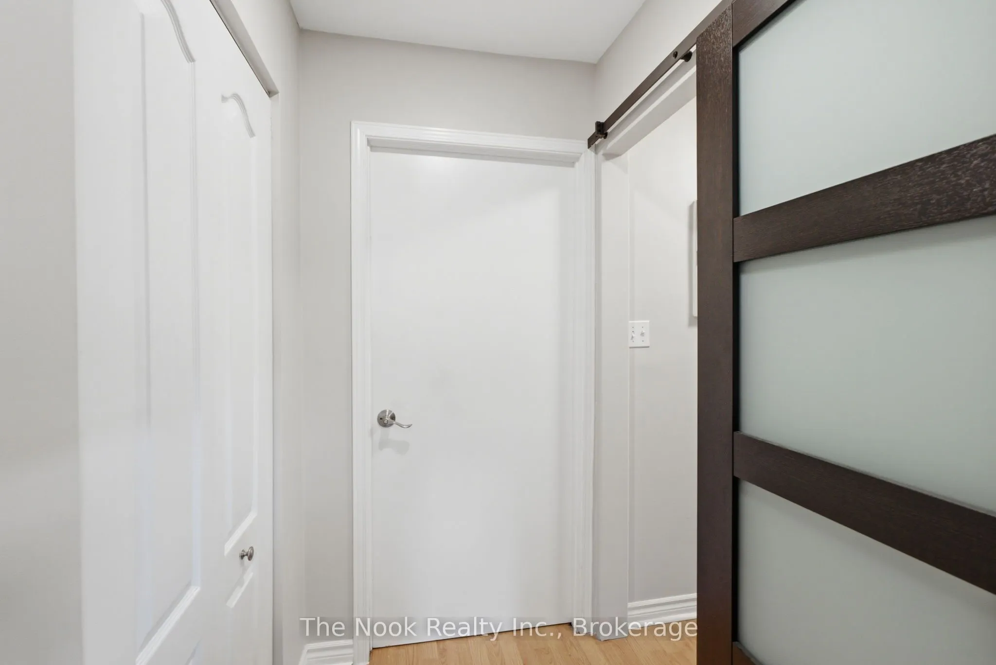 540 Mary Street E #1-3