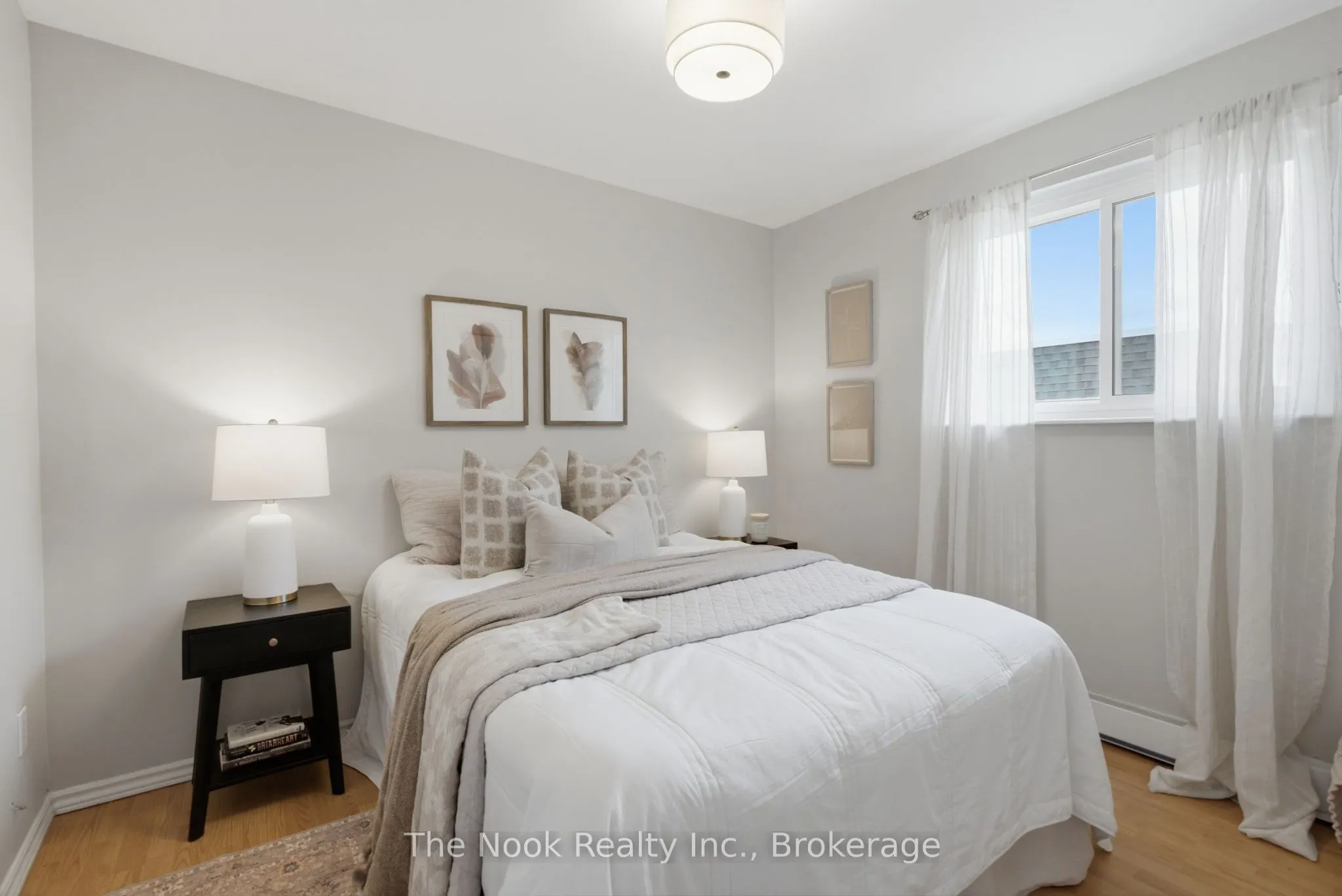540 Mary Street E #1-3