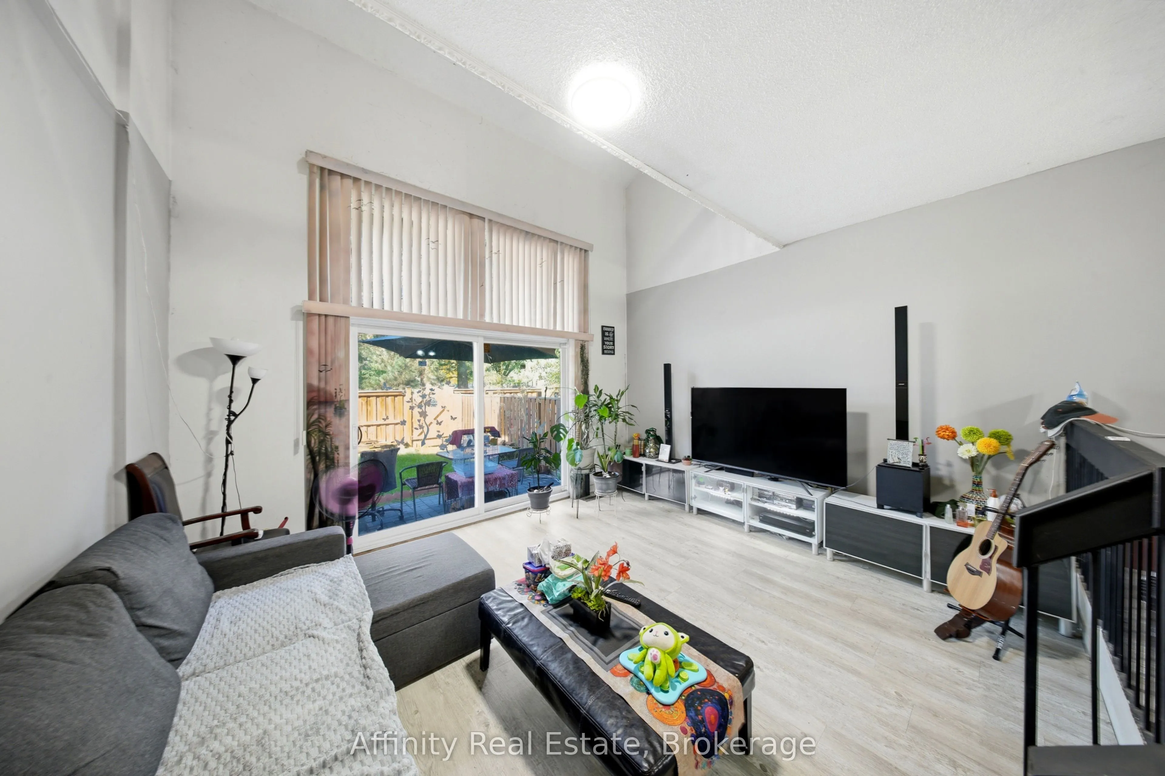275 Manse Road #8