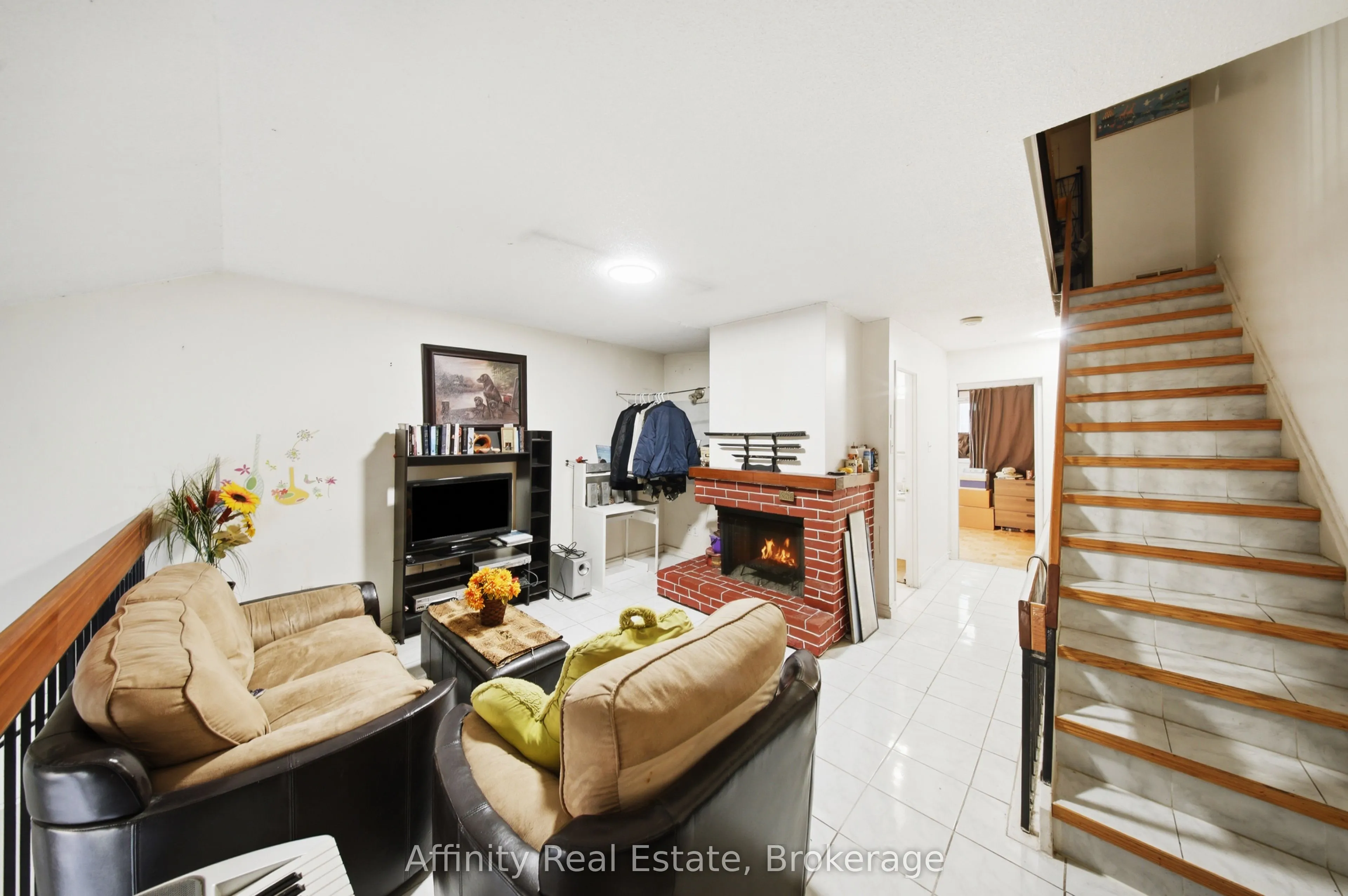 275 Manse Road #8