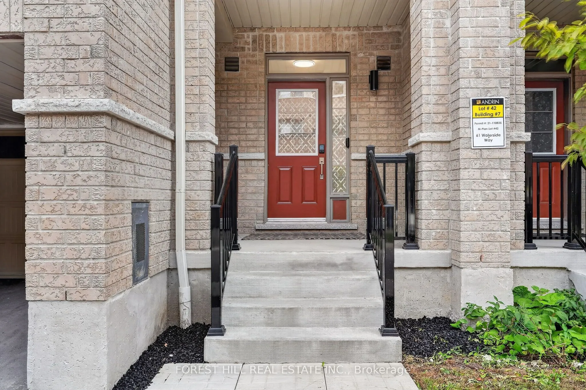 63 Waterside Way