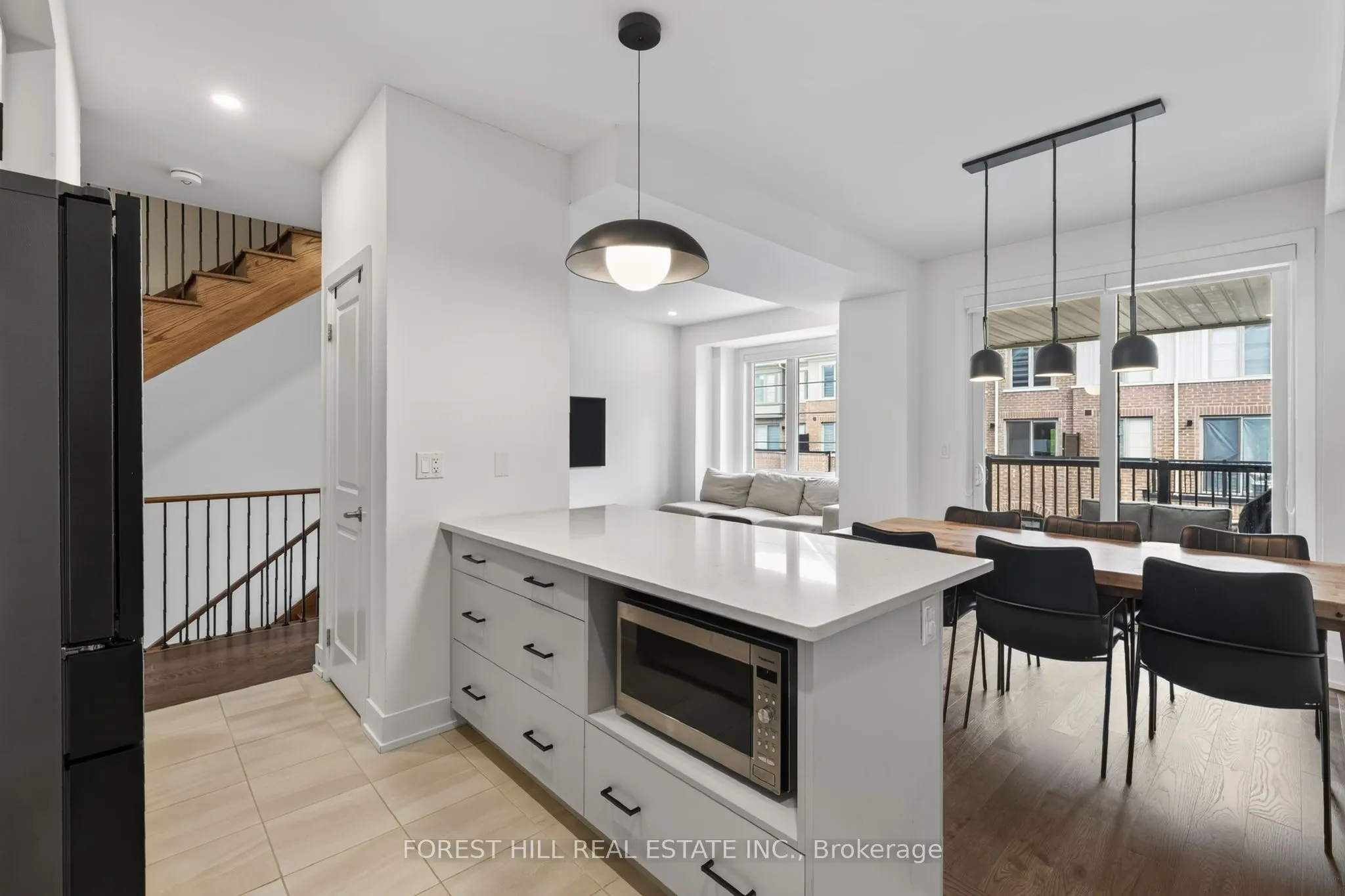 63 Waterside Way