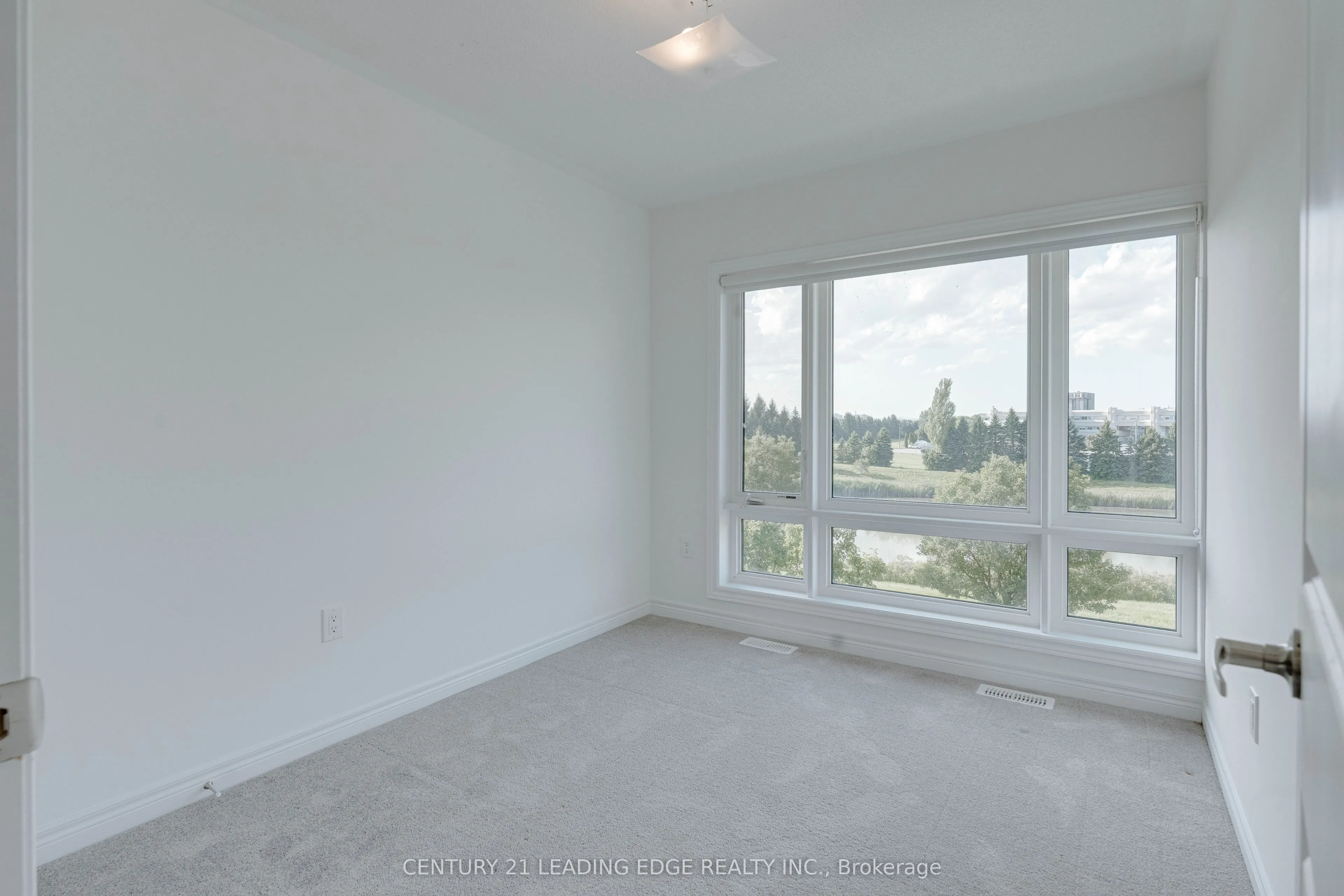 15 Haydock Way