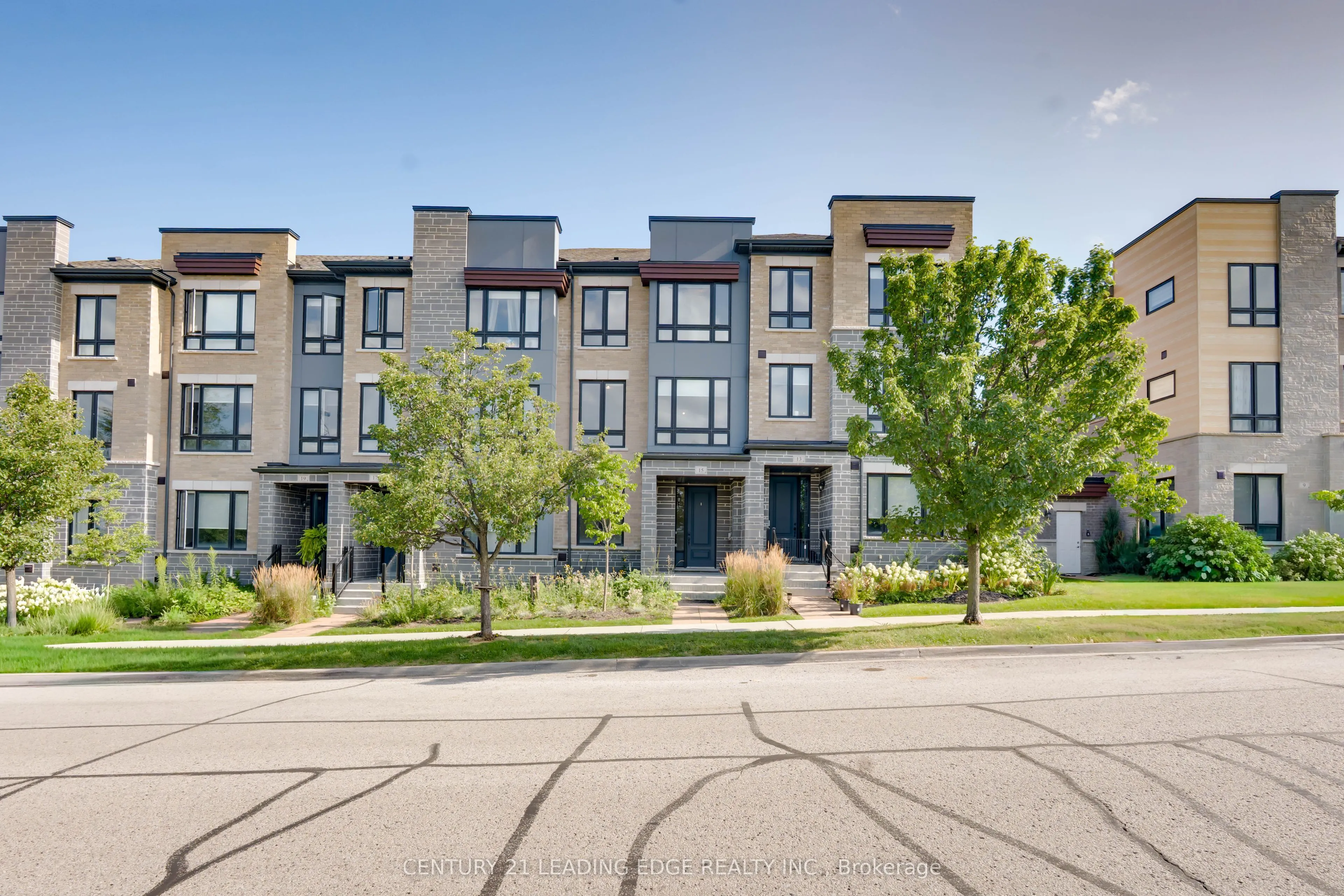15 Haydock Way