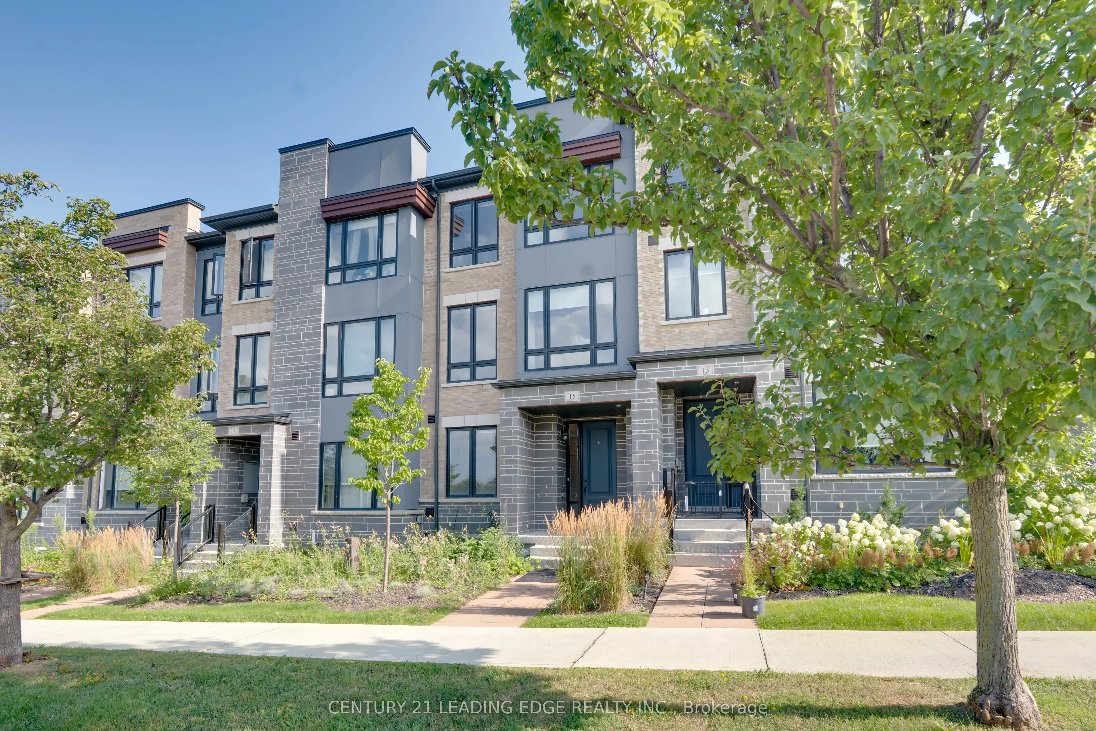 15 Haydock Way