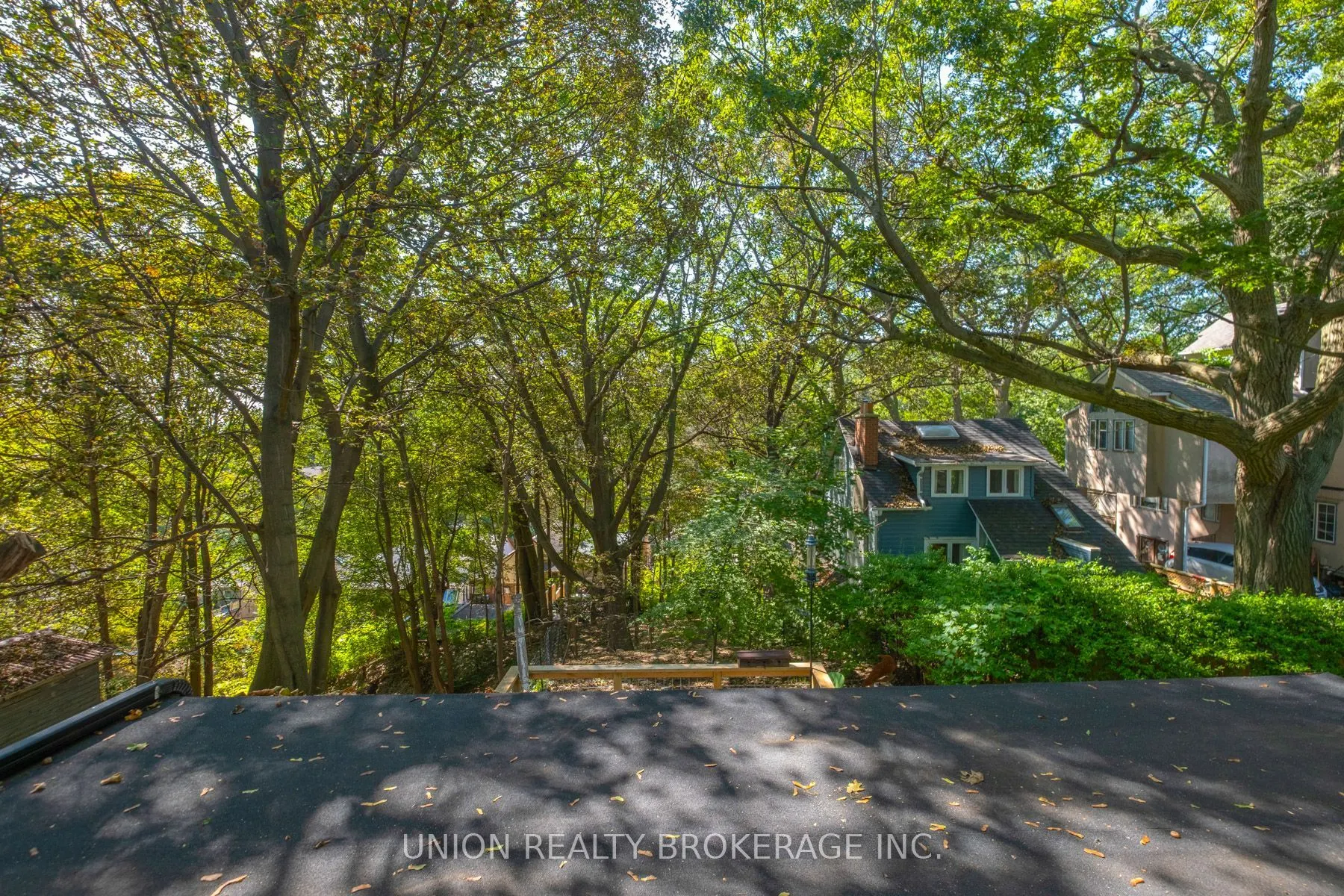 28 Victoria Park Avenue