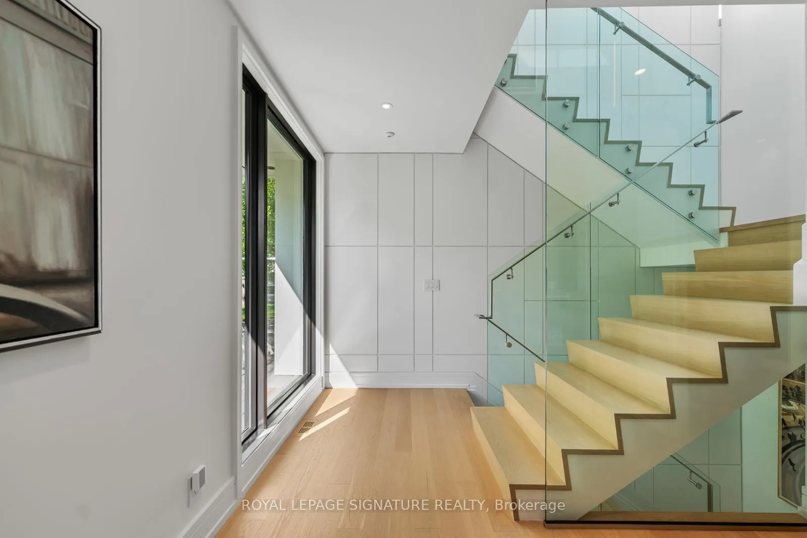 8 Fallingbrook Wood