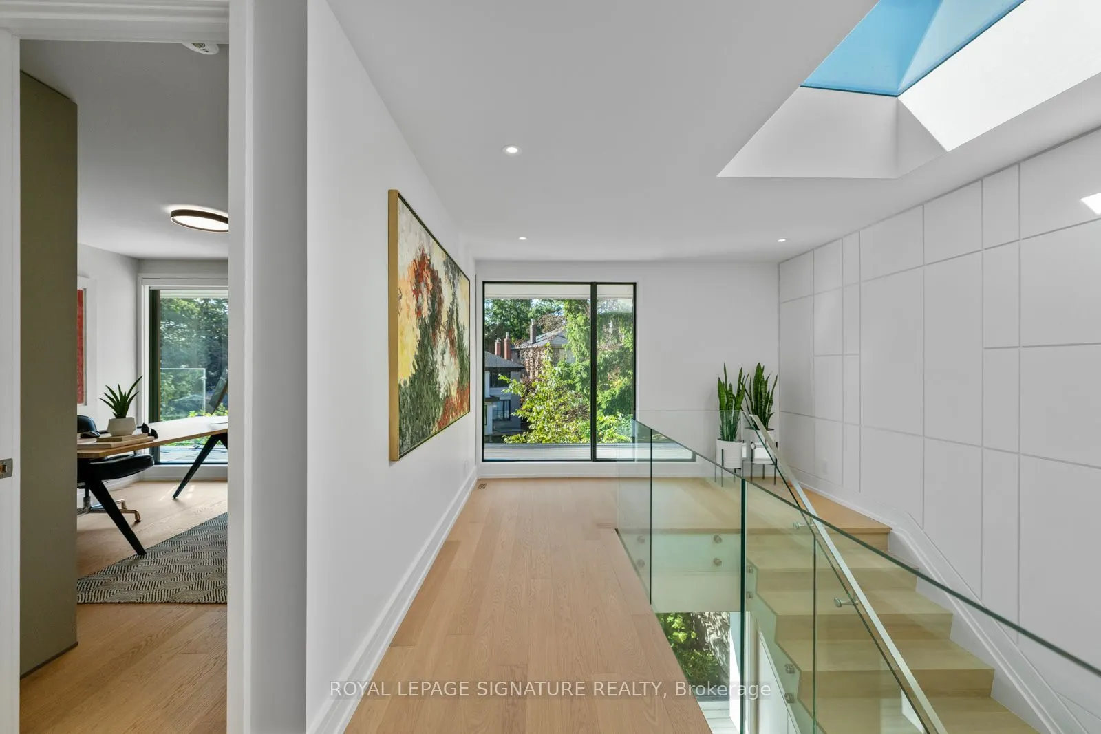 8 Fallingbrook Wood