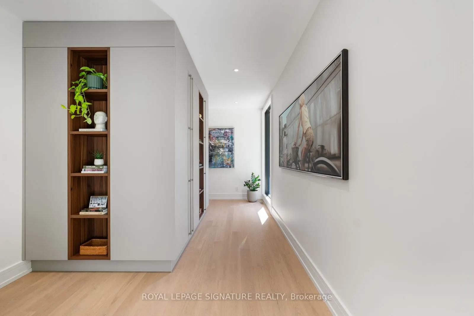 8 Fallingbrook Wood