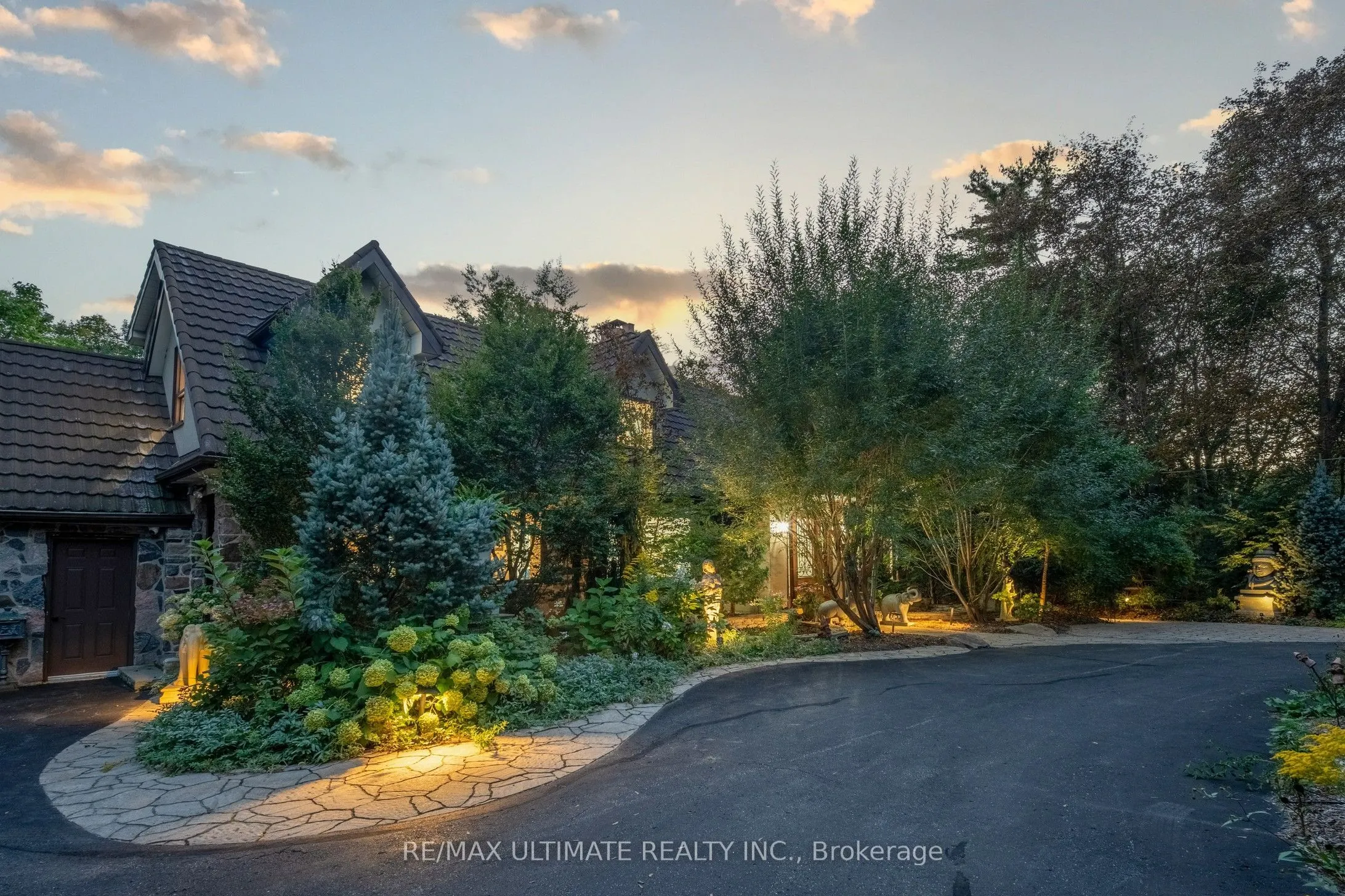 25 Bellehaven Crescent
