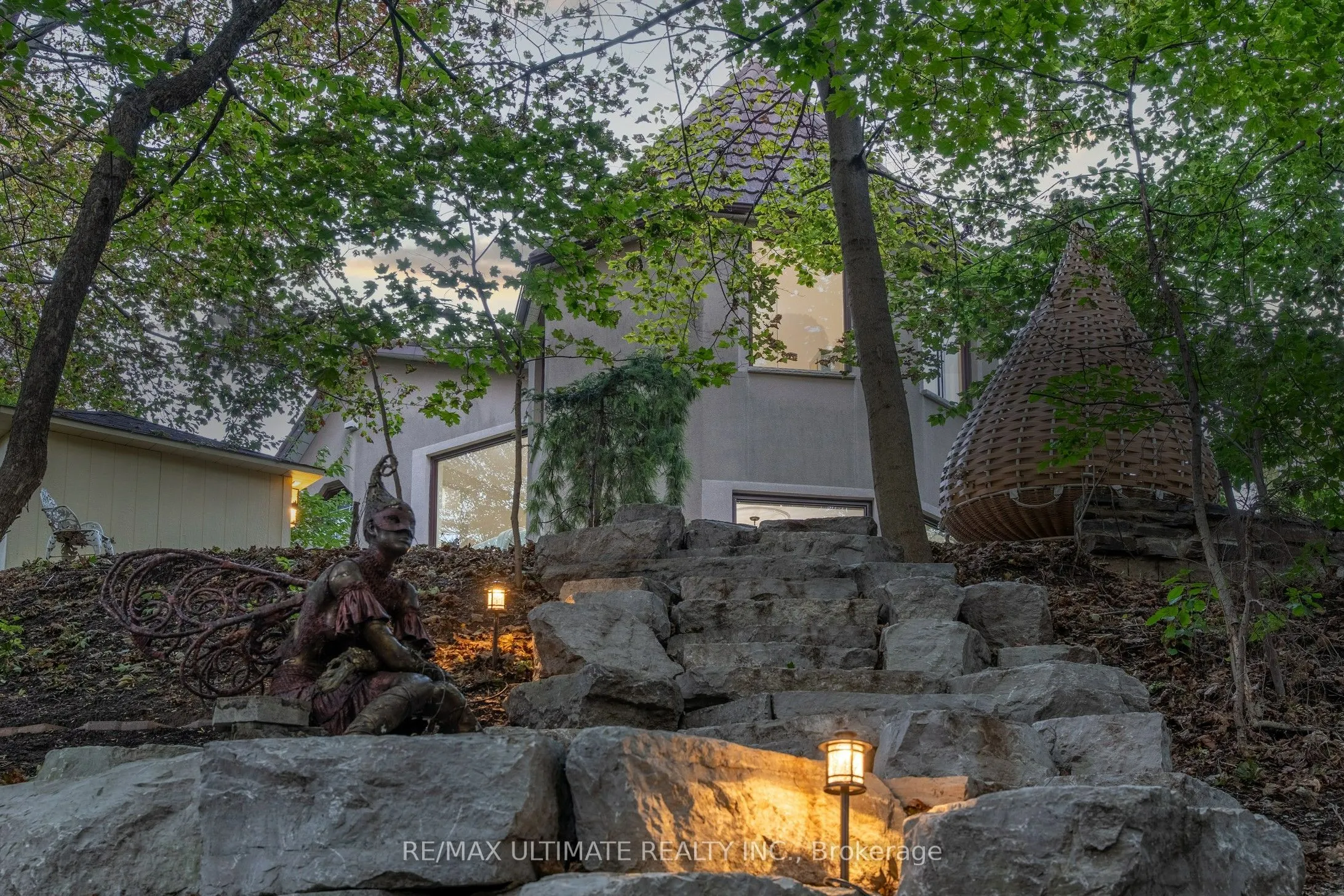 25 Bellehaven Crescent