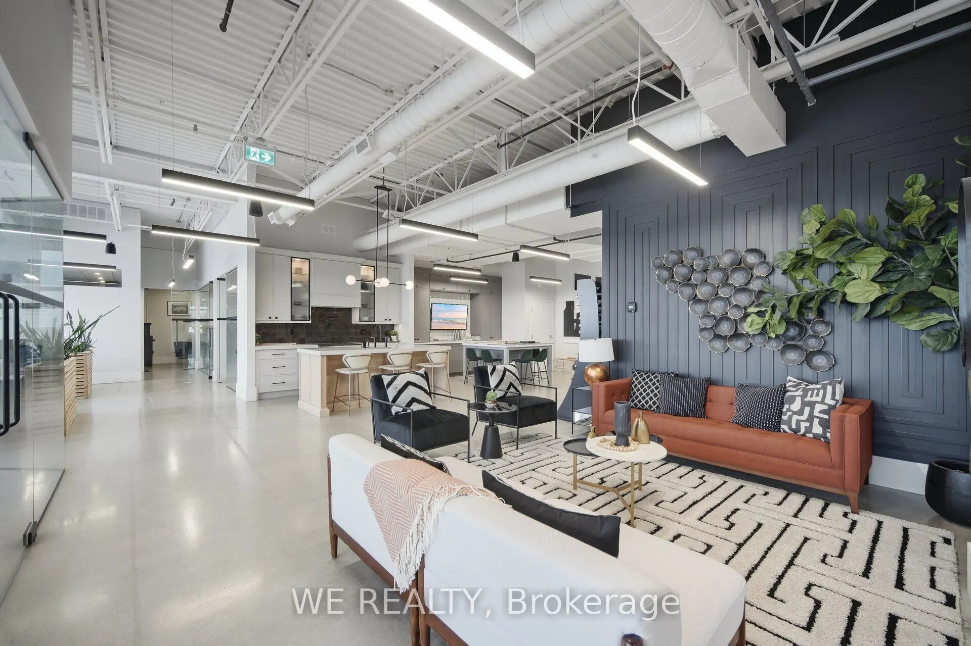 300 Rossland Road E #408