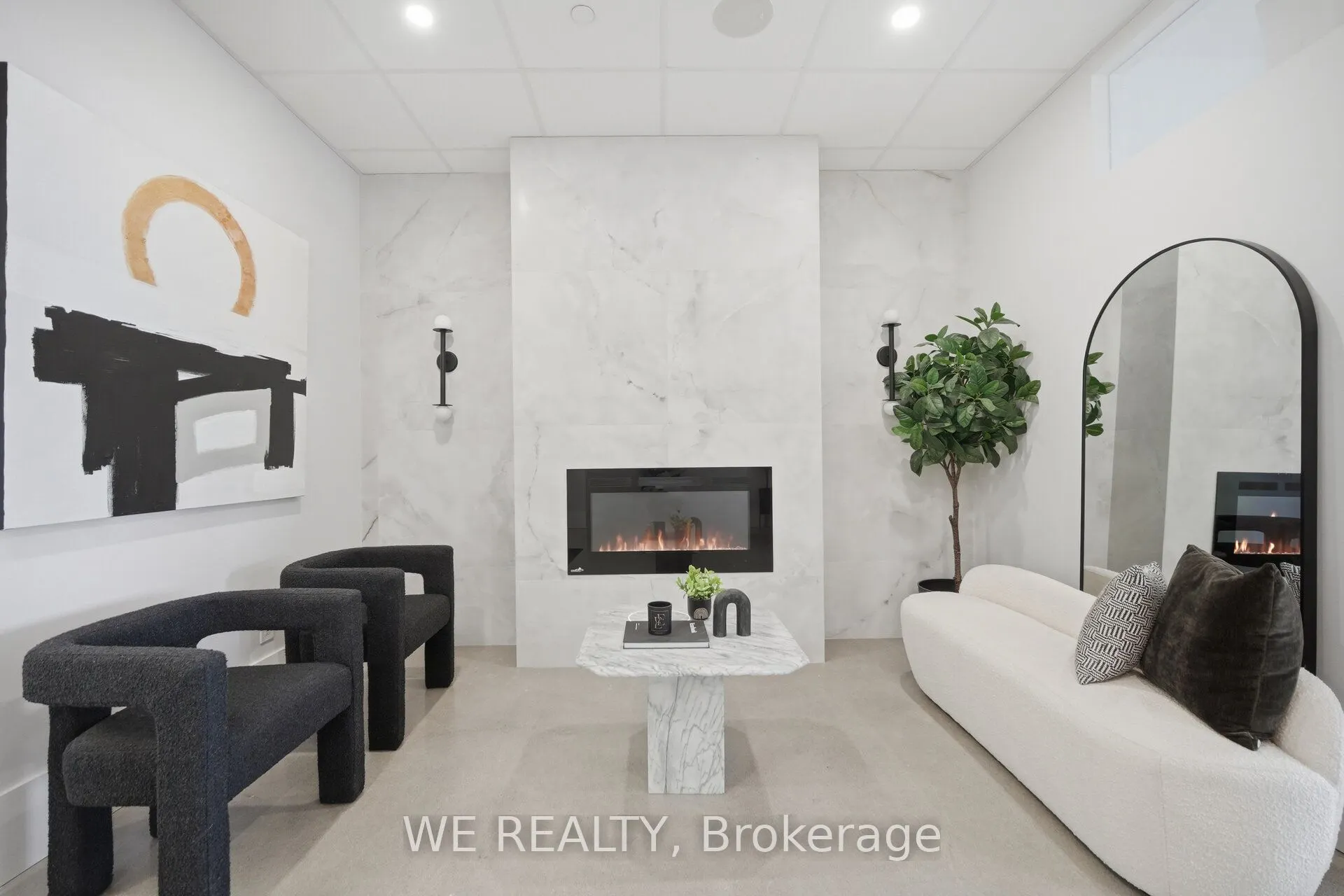 300 Rossland Road E #408