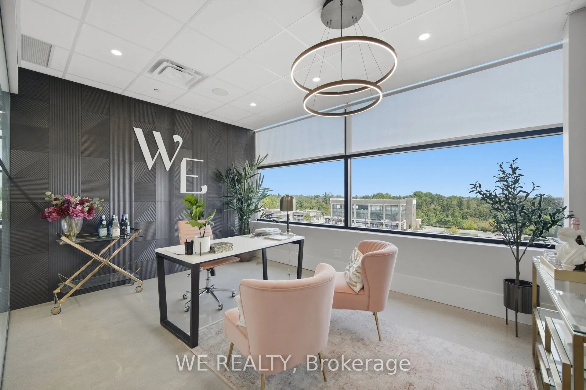 300 Rossland Road E #409