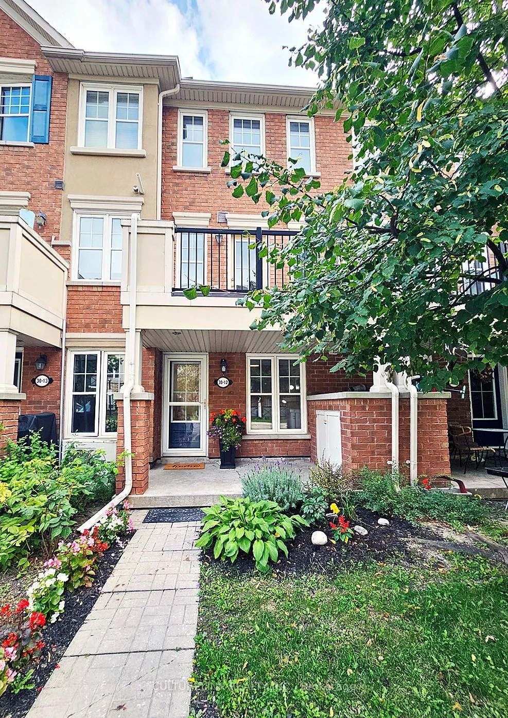 30 Mendelssohn Street #12