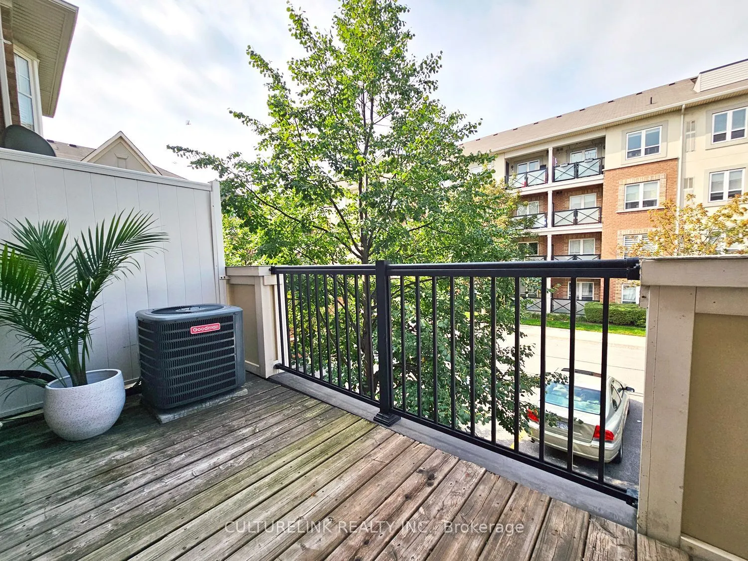 30 Mendelssohn Street #12