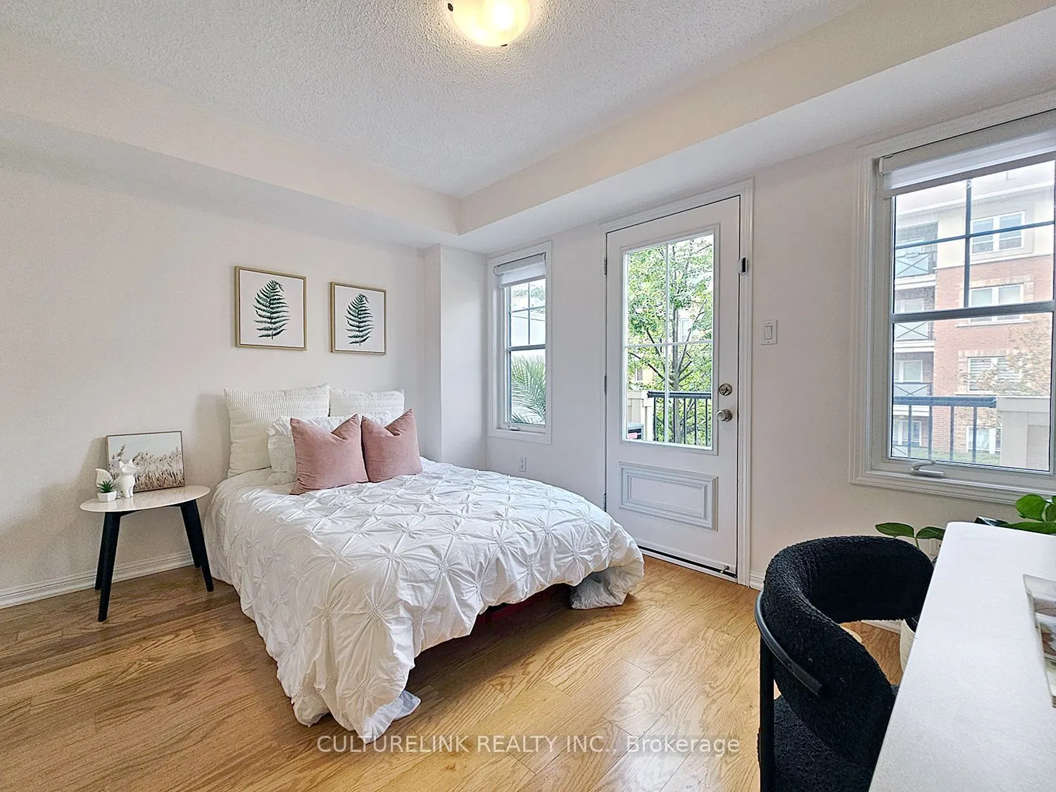 30 Mendelssohn Street #12