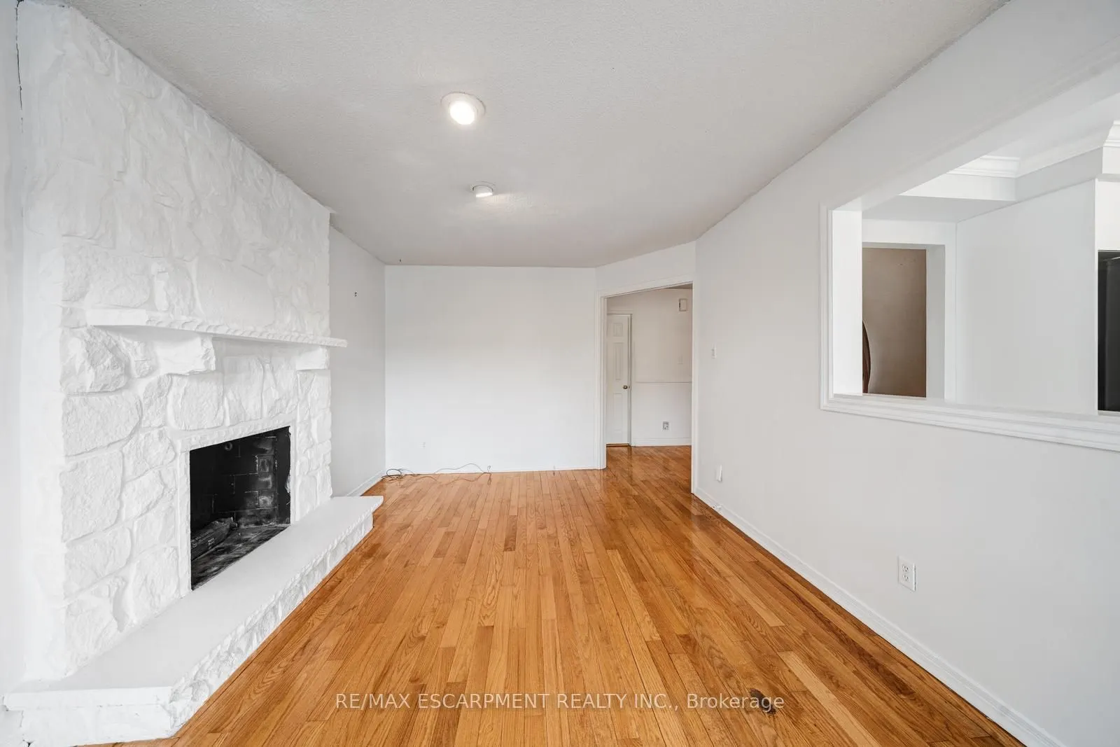 2081 Lynn Heights Drive