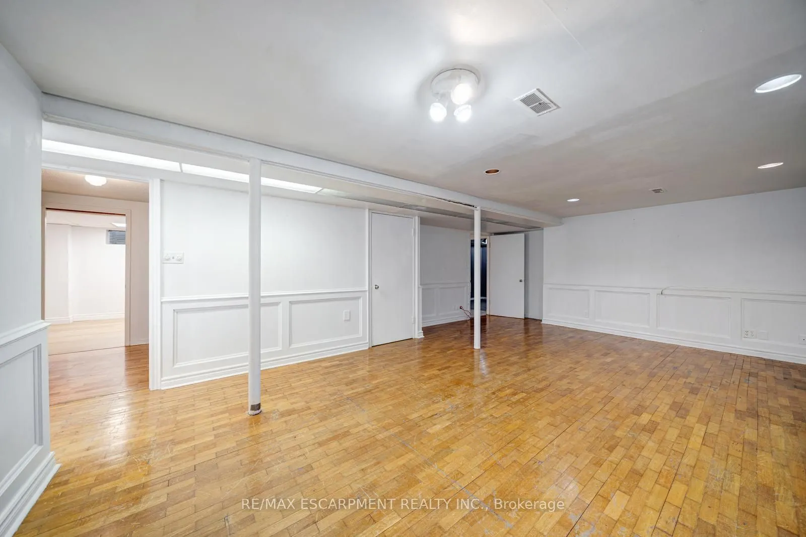 2081 Lynn Heights Drive
