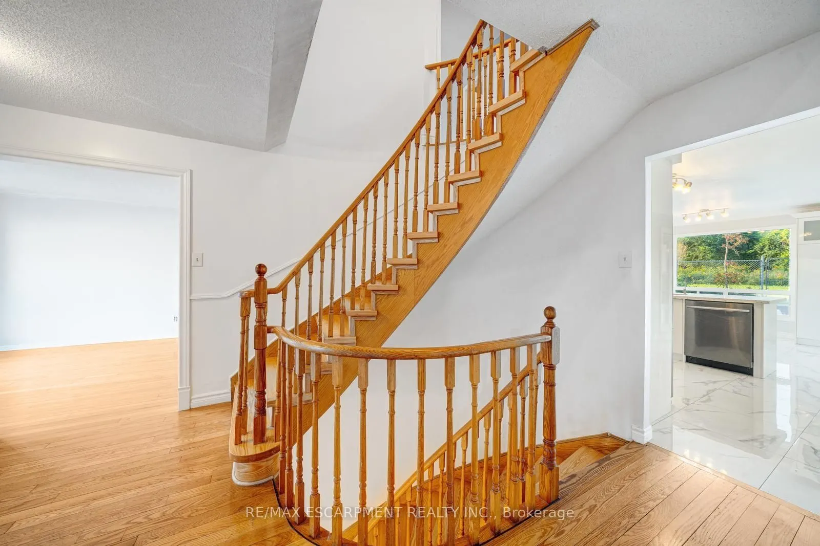 2081 Lynn Heights Drive