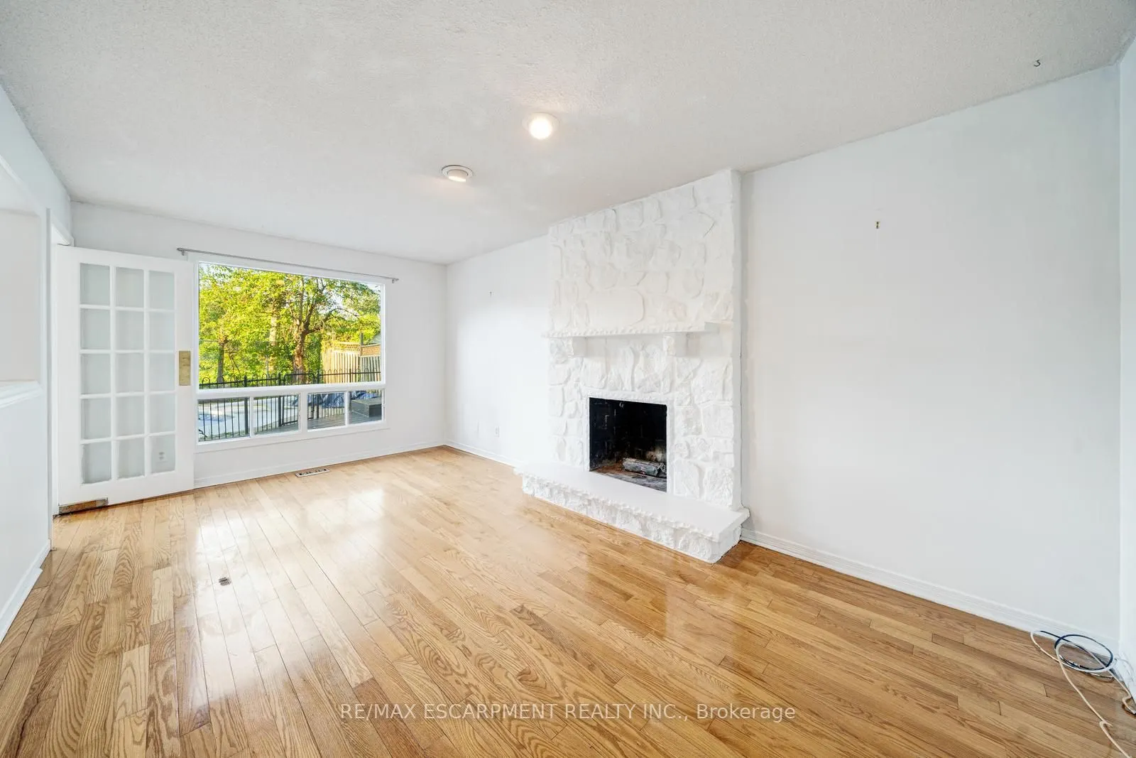 2081 Lynn Heights Drive