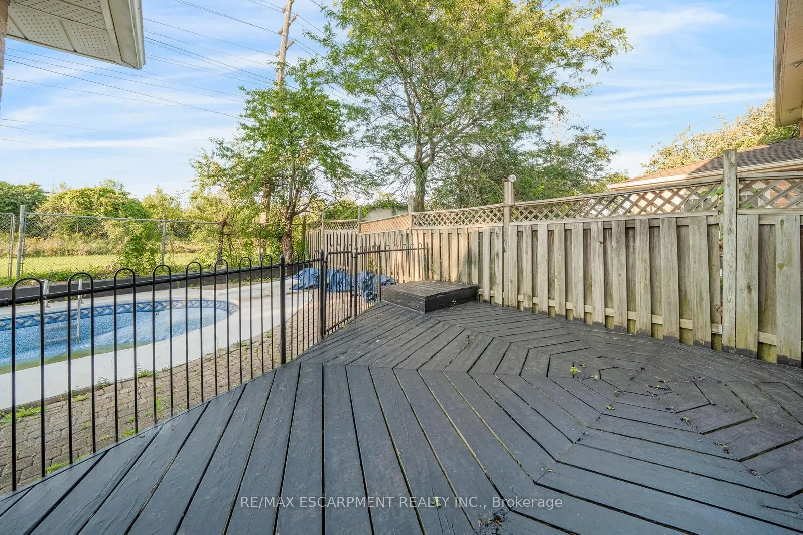 2081 Lynn Heights Drive