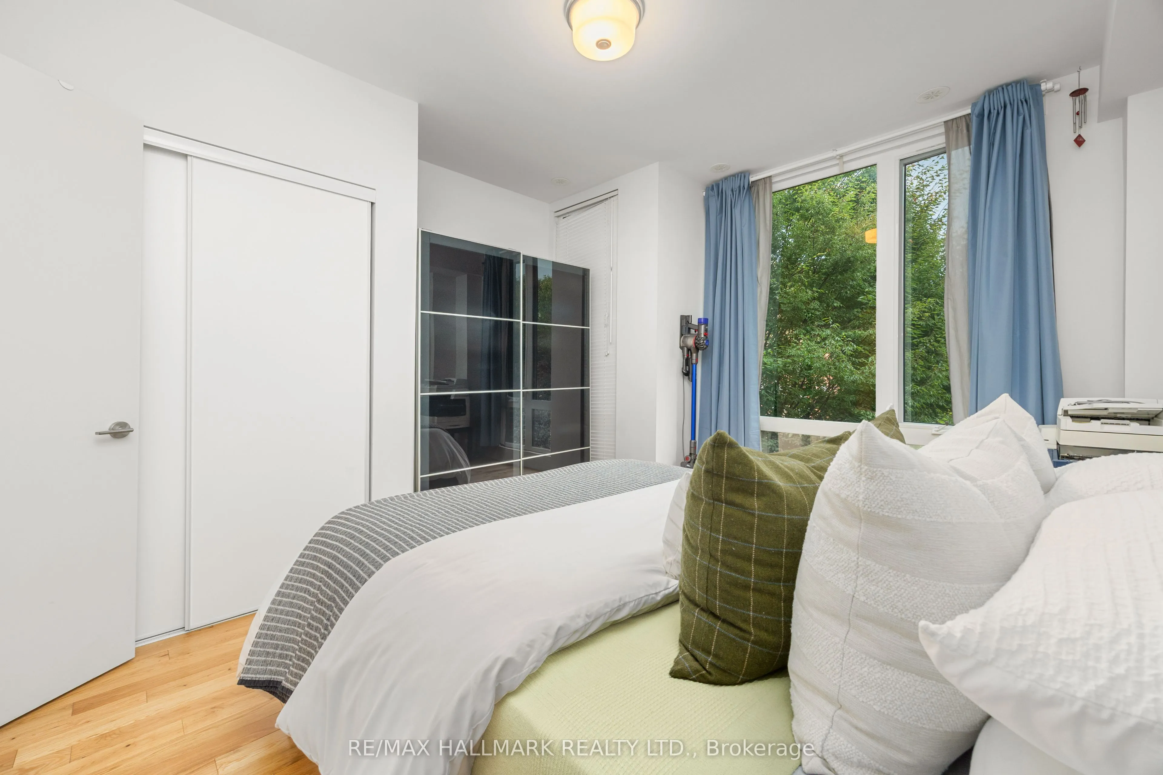 68 Boulton Avenue