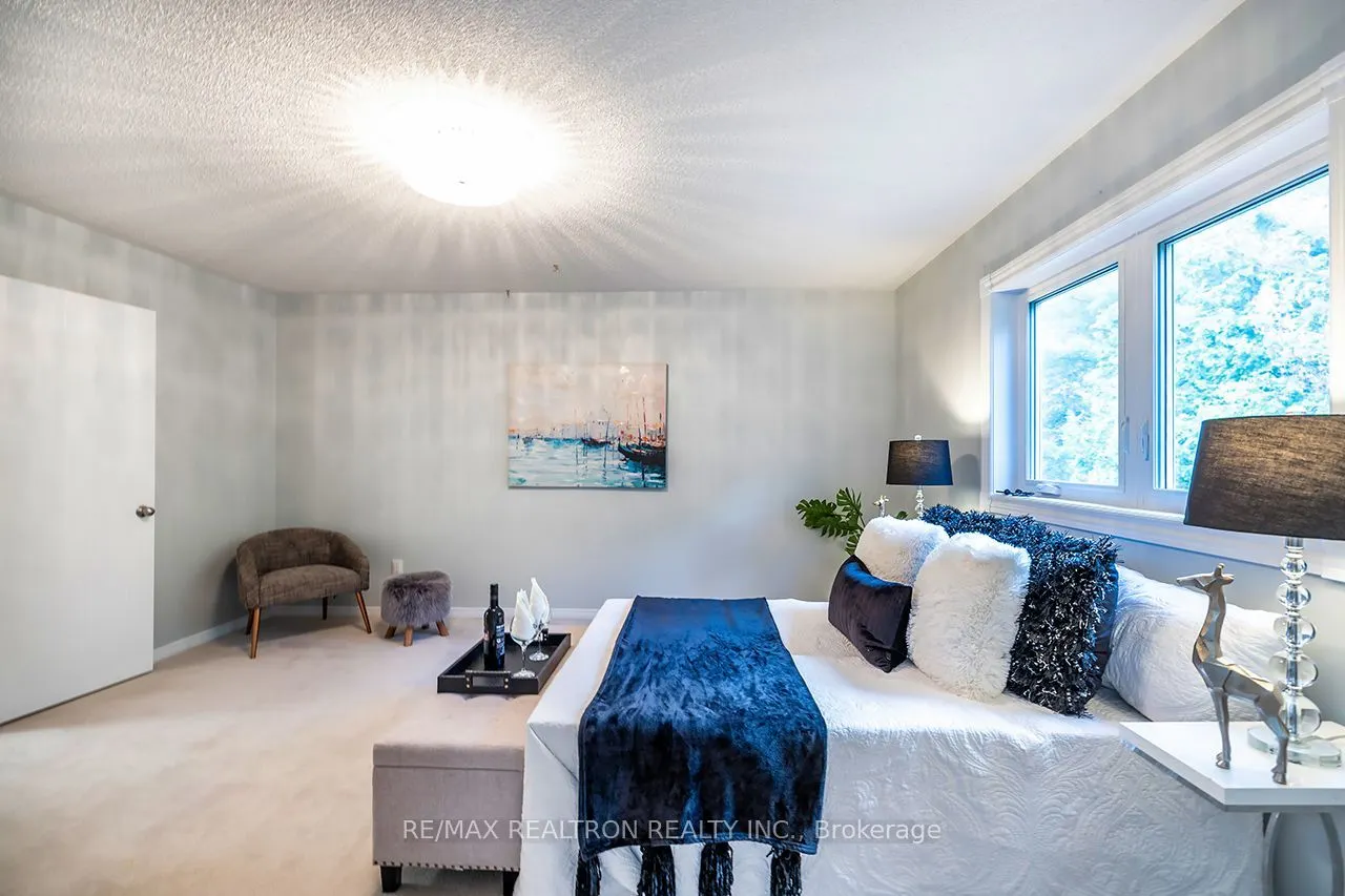82 Beachgrove Crescent