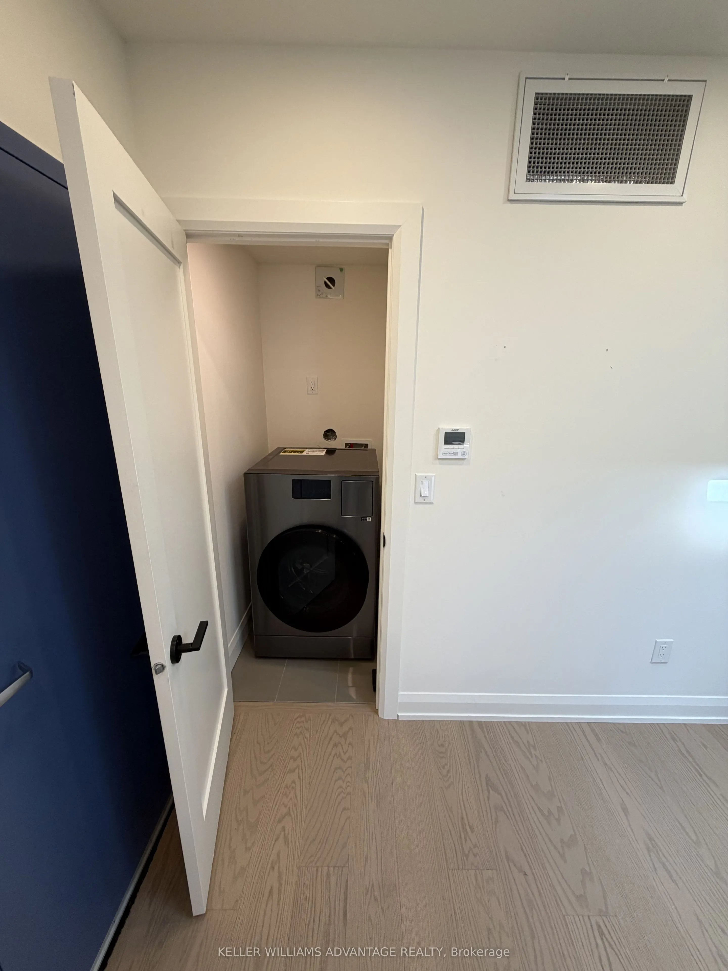 2034 Danforth Avenue #202
