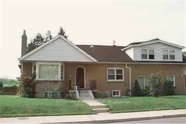 82 Meighen Avenue