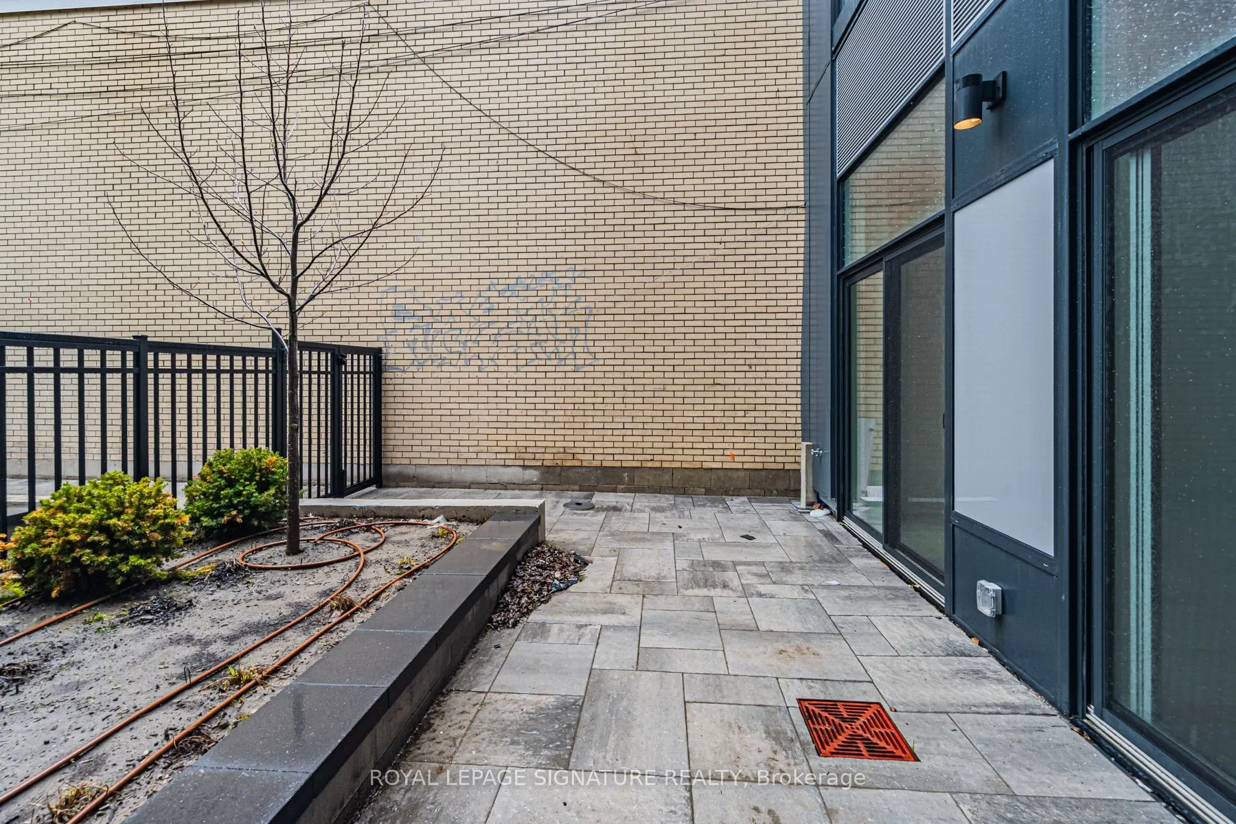 4569 Kingston Road #101