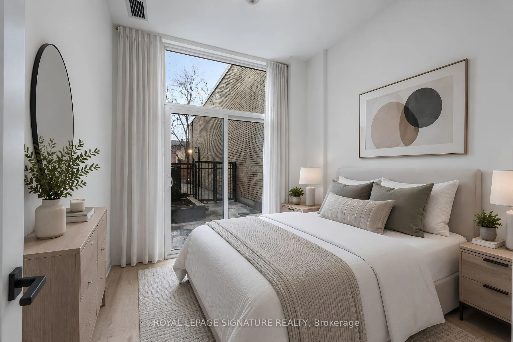 4569 Kingston Road #101